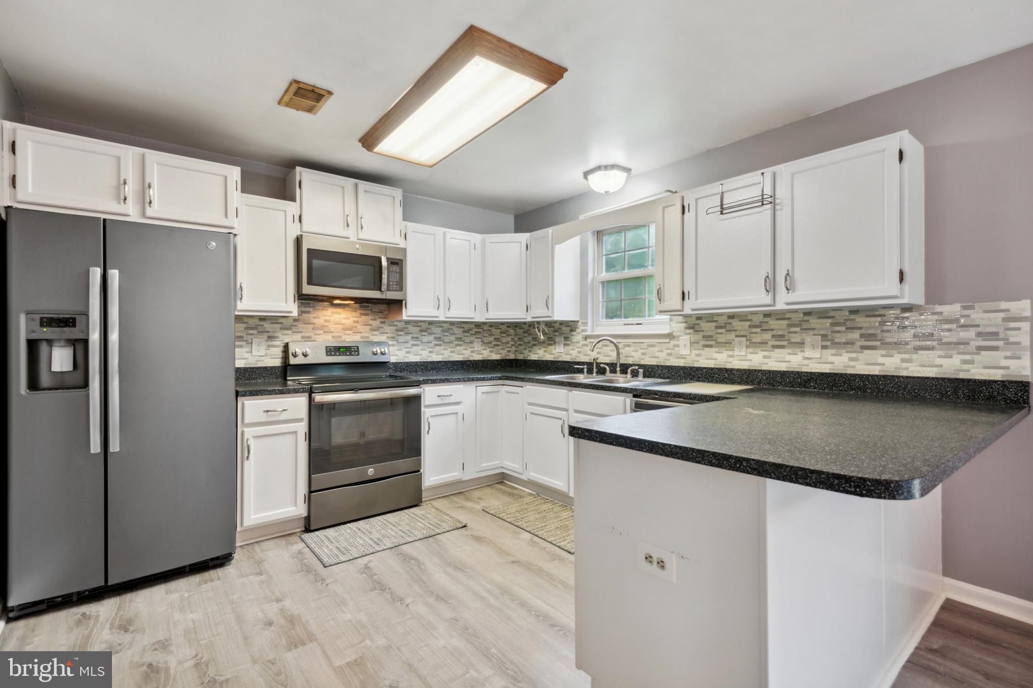 MEADOW ESTATES SUB - Residential