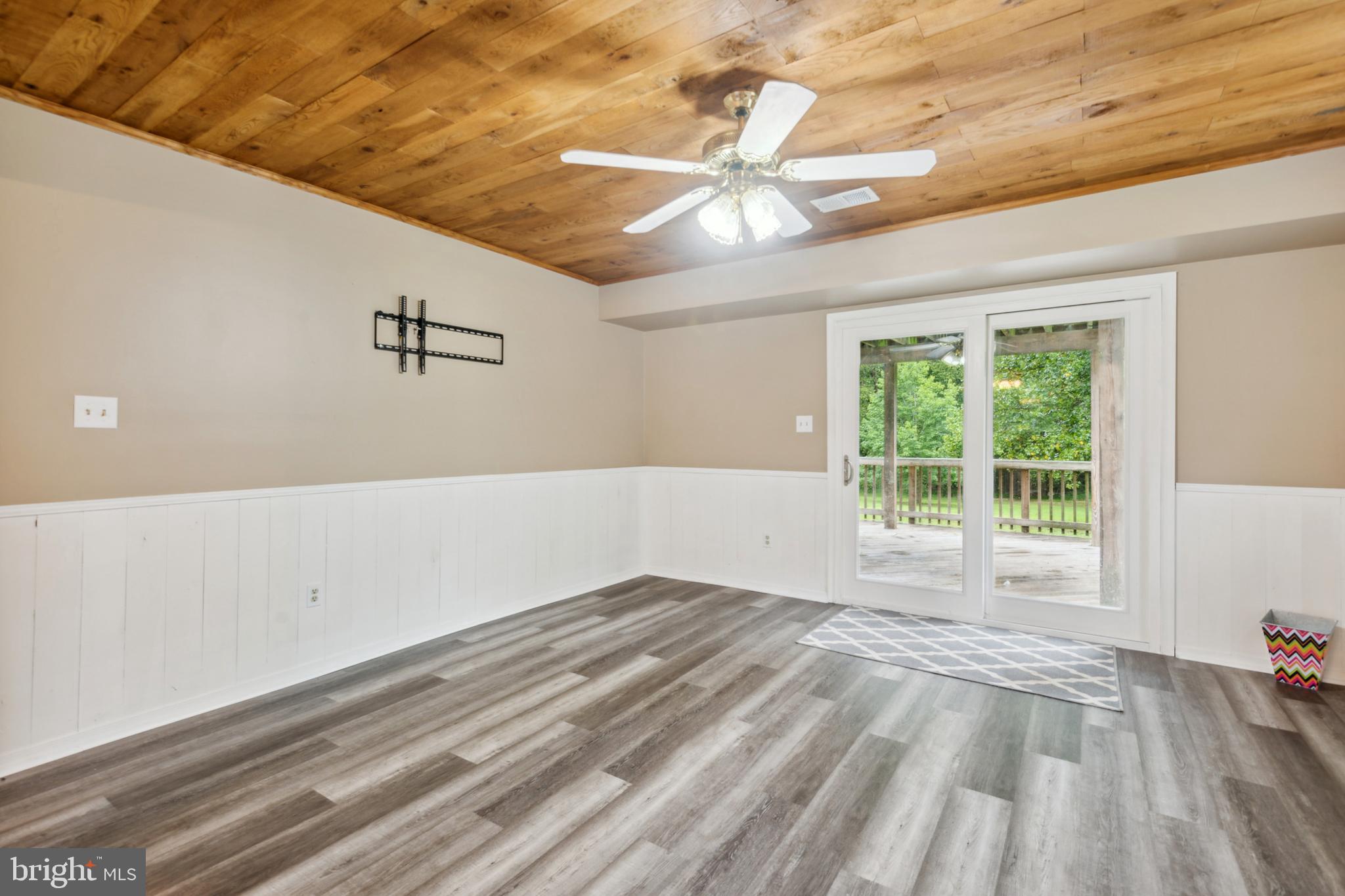 MEADOW ESTATES SUB - Residential