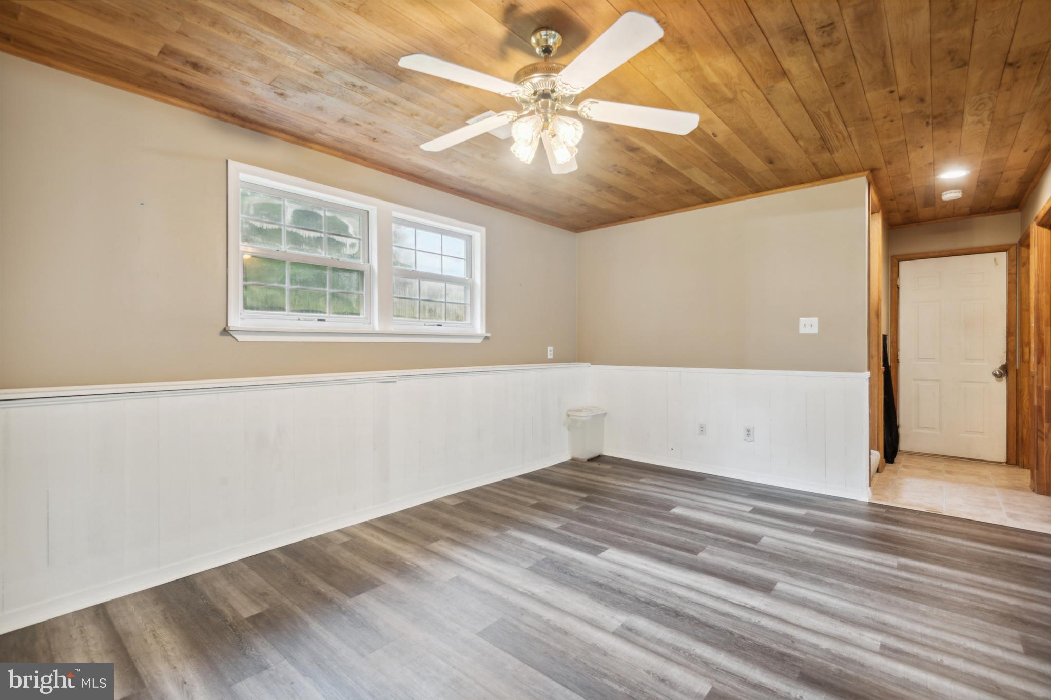 MEADOW ESTATES SUB - Residential