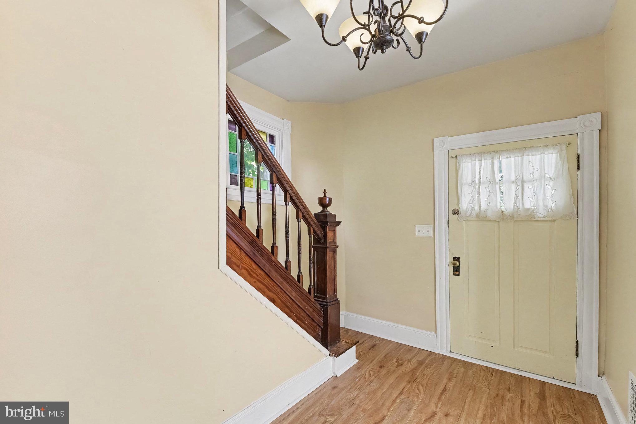 7 MAPLE AVENUE