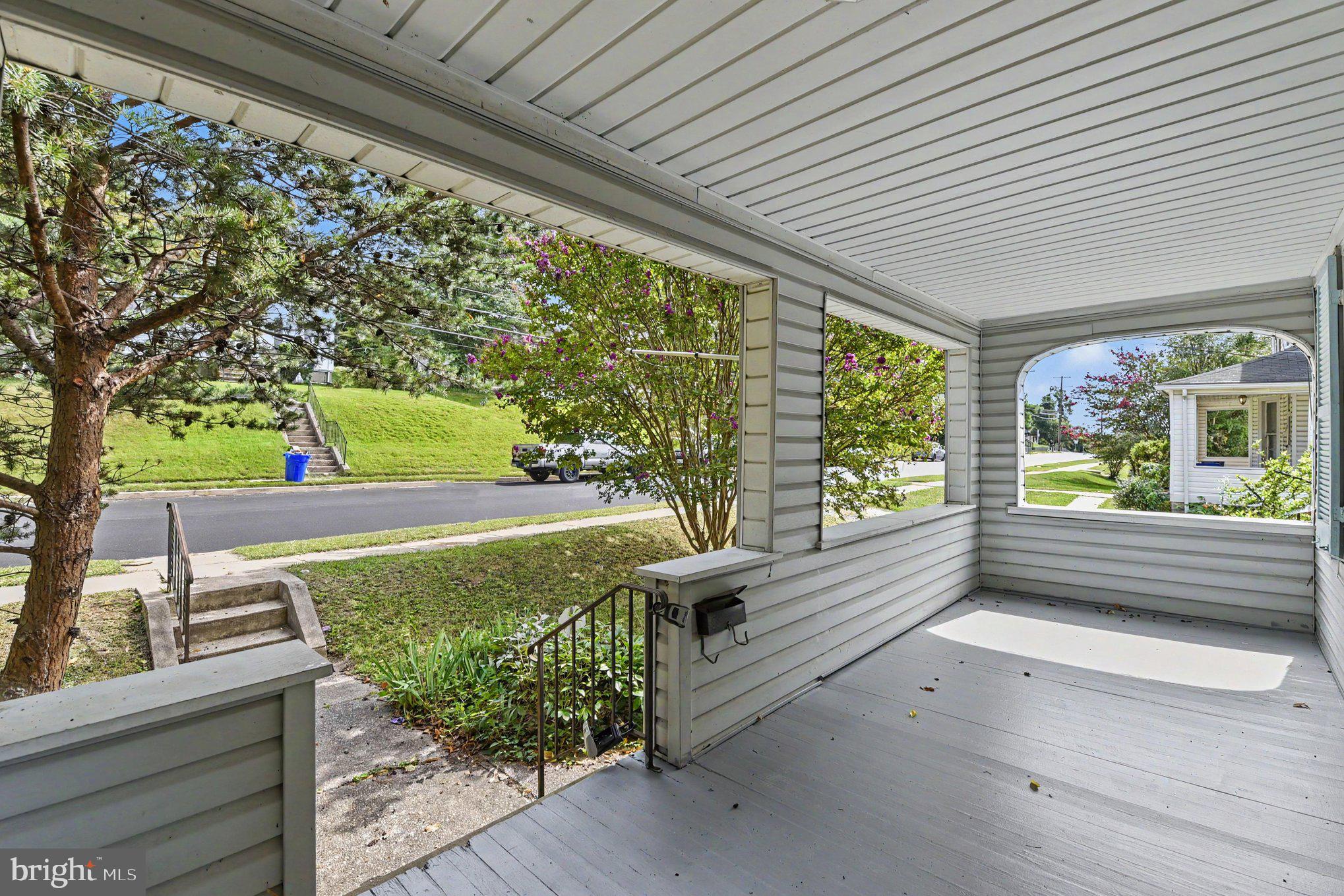 7 MAPLE AVENUE