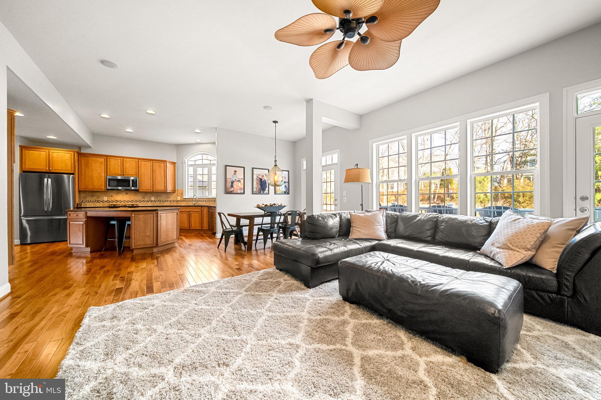 LANSDOWNE ON THE POTOMAC - Residential