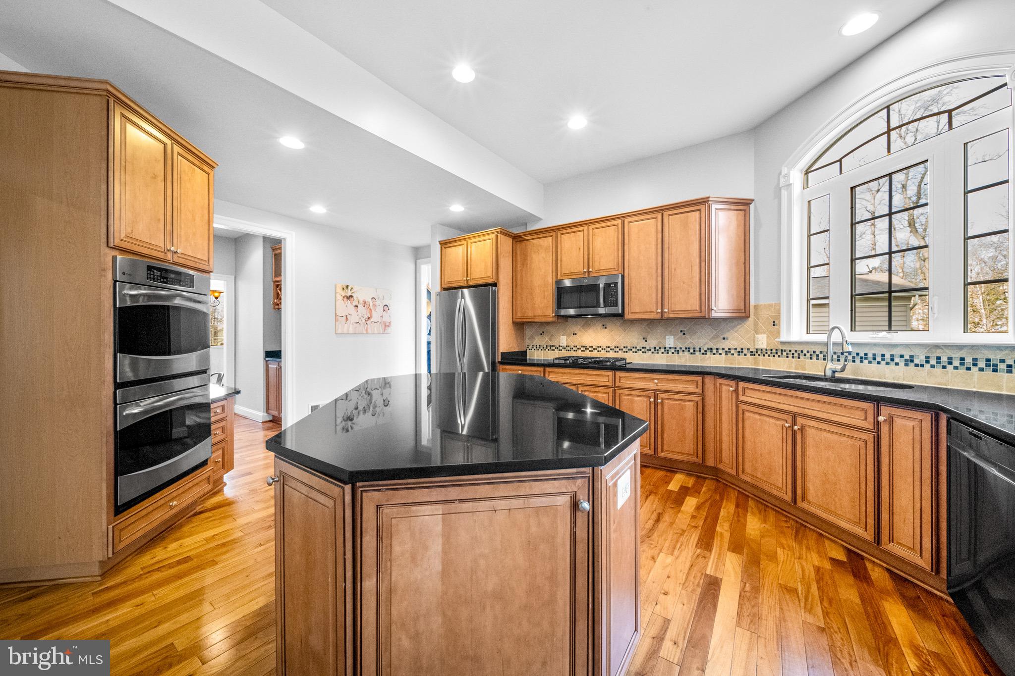 LANSDOWNE ON THE POTOMAC - Residential