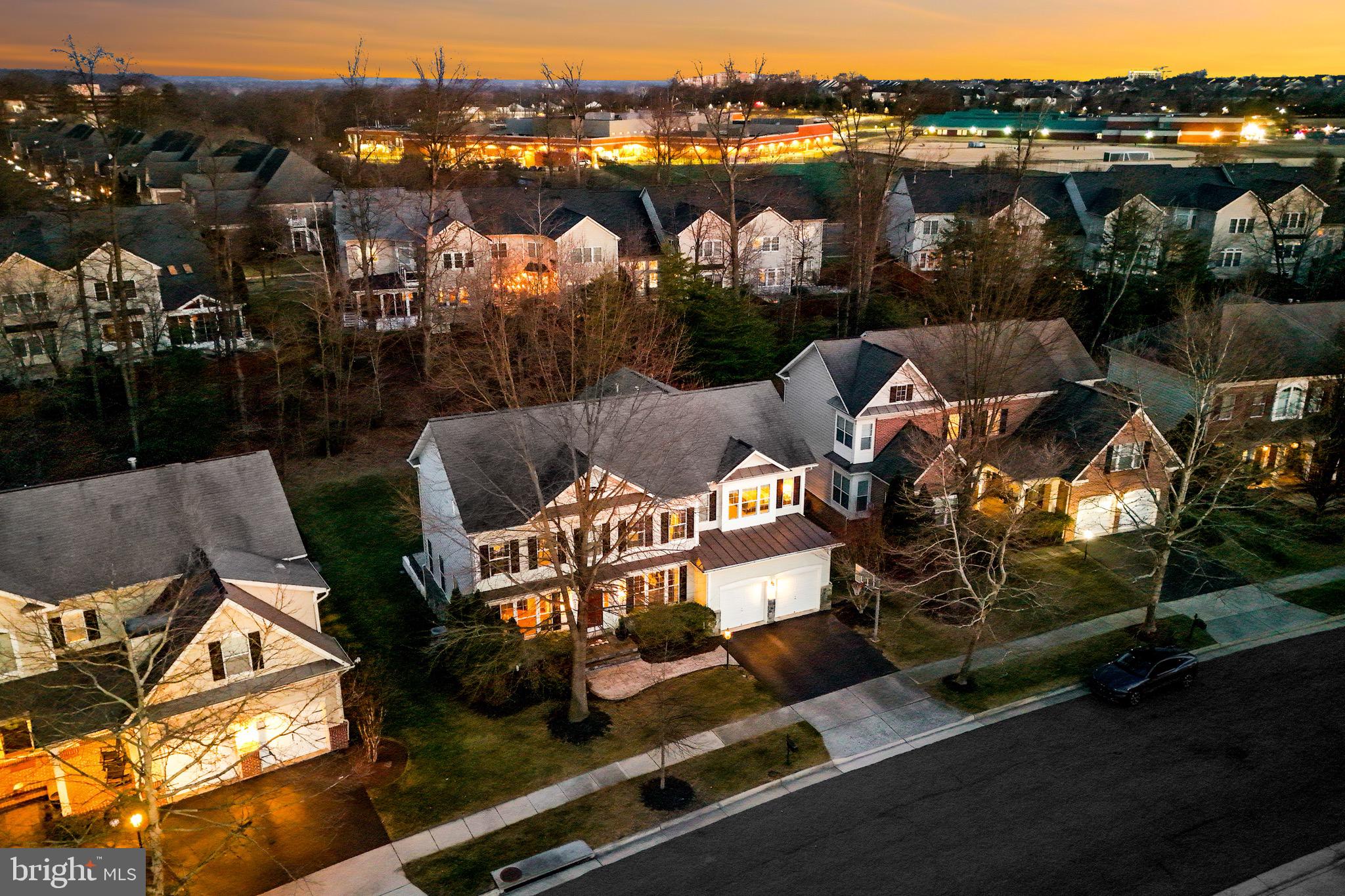LANSDOWNE ON THE POTOMAC - Residential