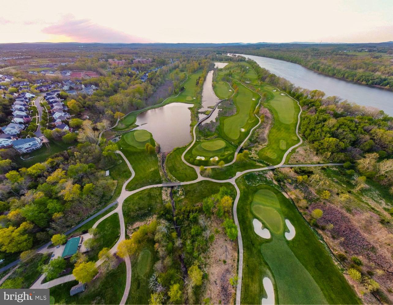 LANSDOWNE ON THE POTOMAC - Residential