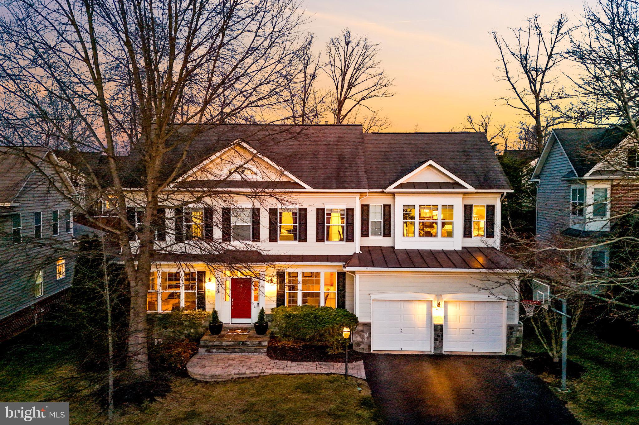 LANSDOWNE ON THE POTOMAC - Residential
