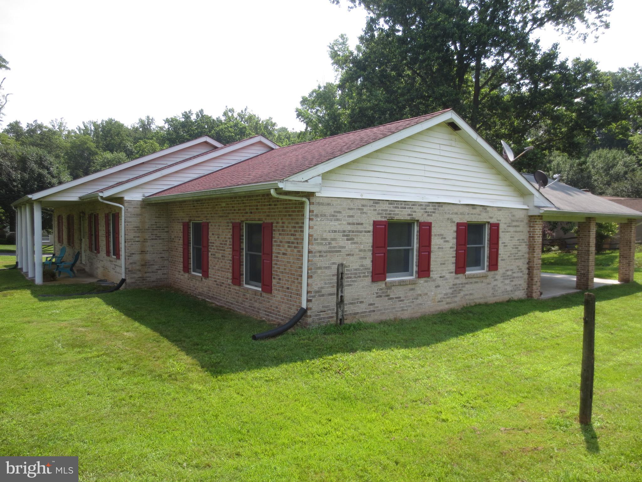 5 PINE LANE