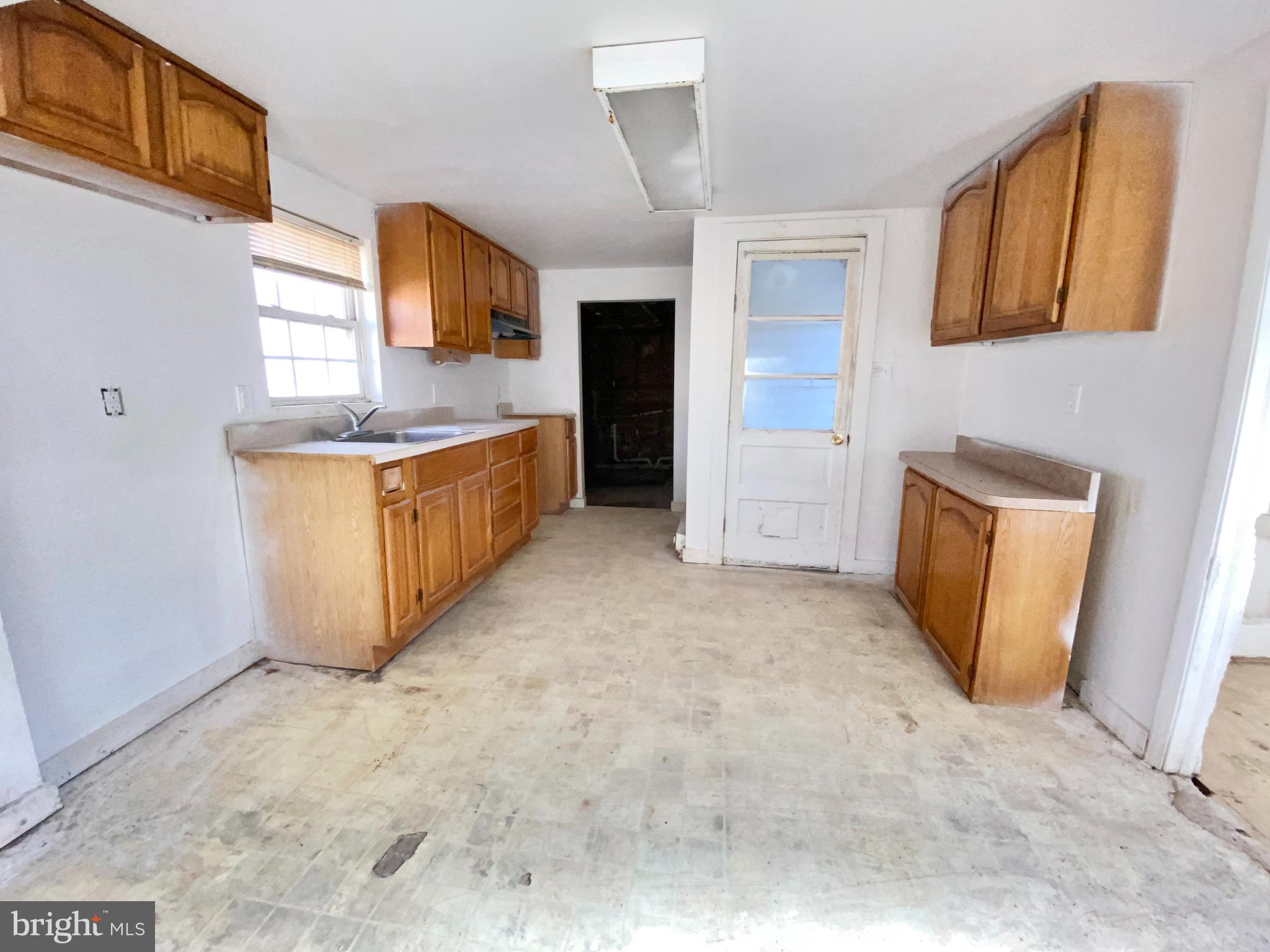 COOL SPRINGS - Residential