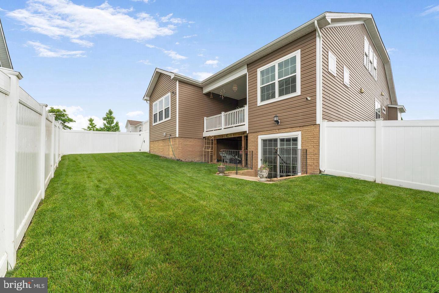 5544 OLD COLONY COURT