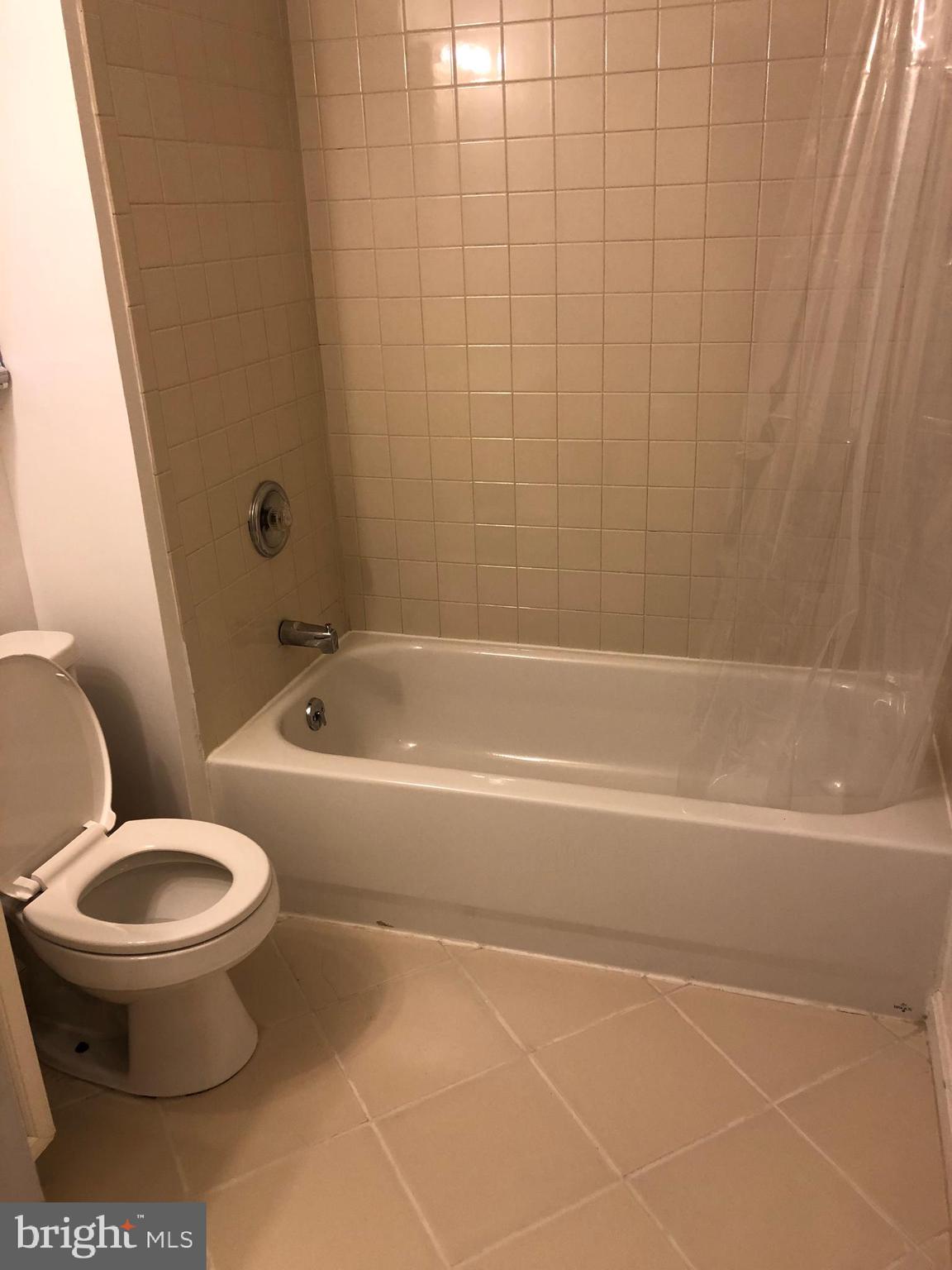 HAMPDEN HISTORIC DISTRICT - Residential Lease