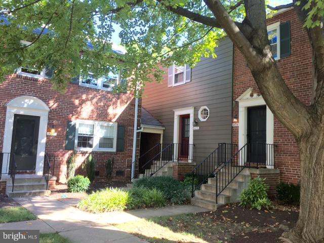 KENWOOD FOREST - Residential Lease