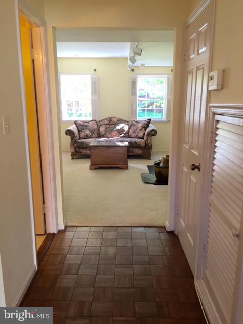 KENWOOD FOREST - Residential Lease