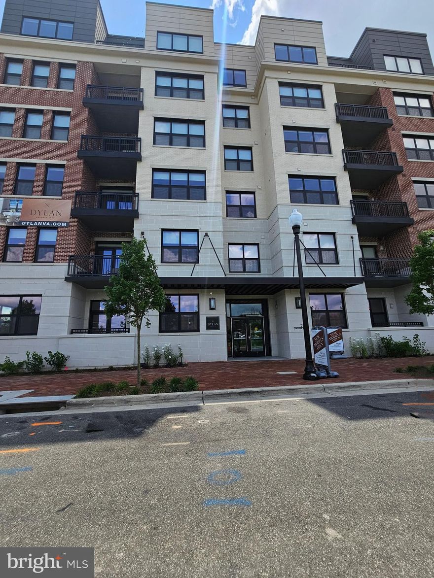 This was a restricted purchase sale unit offered through the Affordable Dwelling Unit Program. Purchaser must live or work in the City of Alexandria, be a first-time homebuyer.