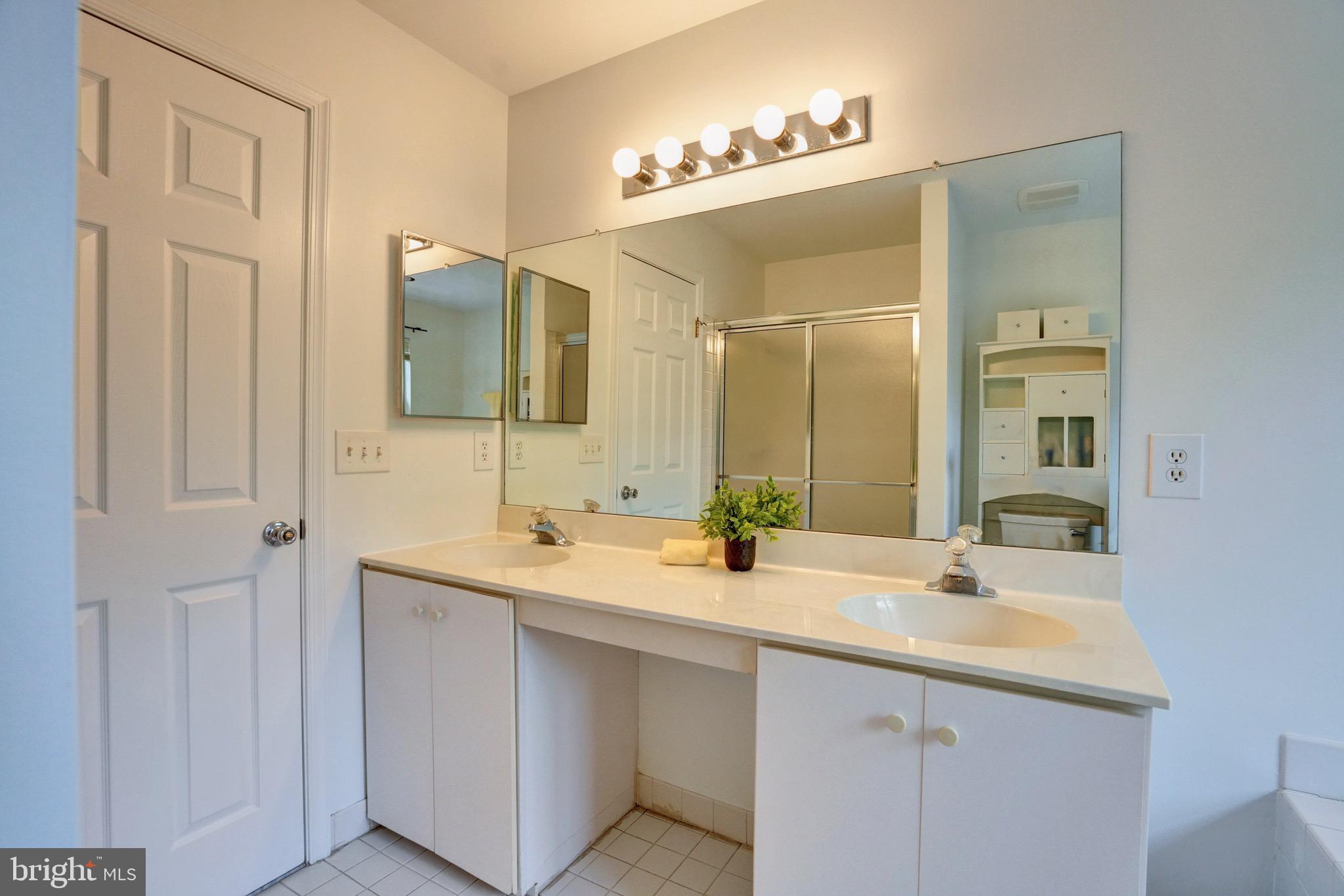 PROVIDENCE WOODS - Residential