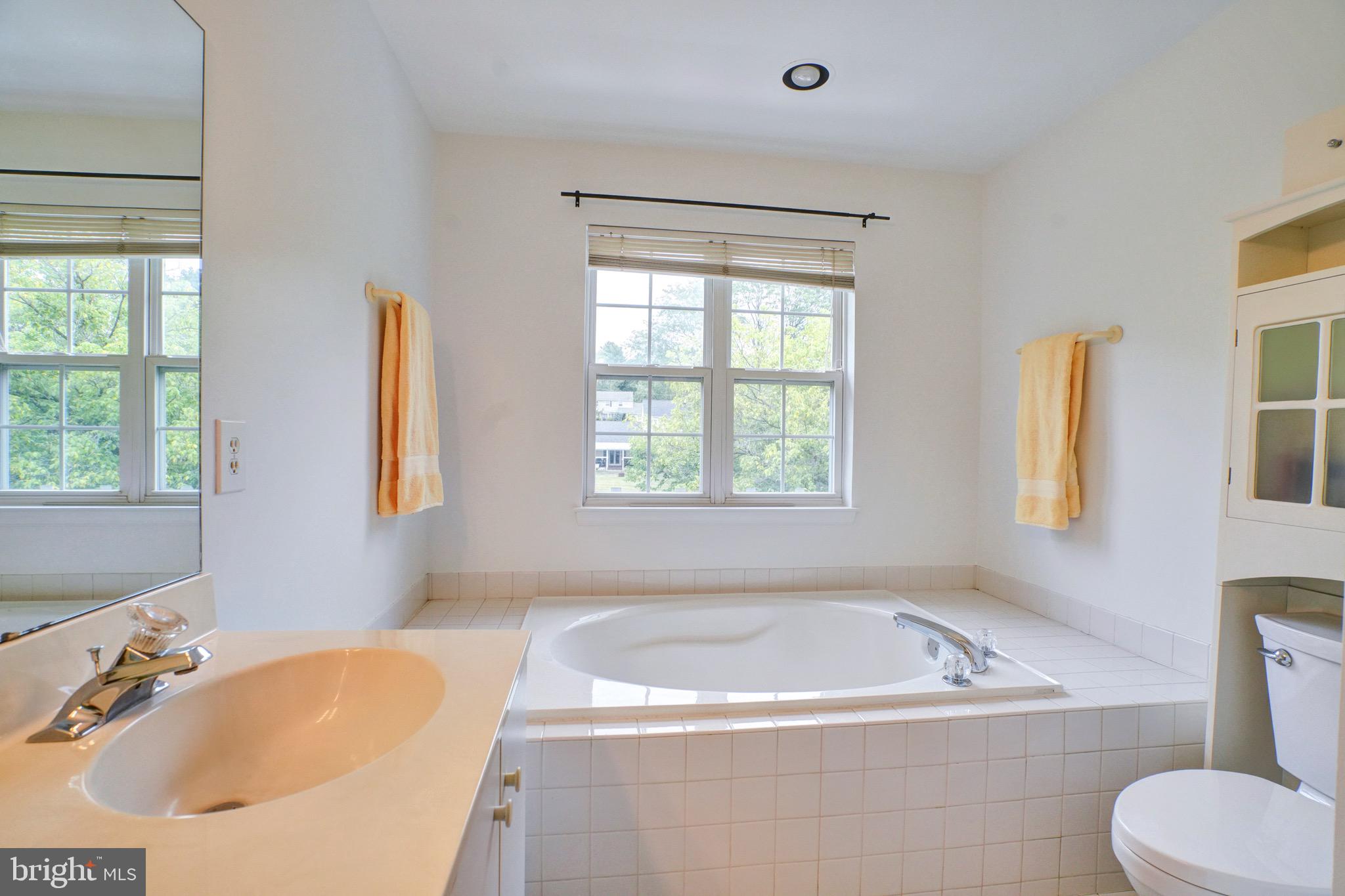 PROVIDENCE WOODS - Residential