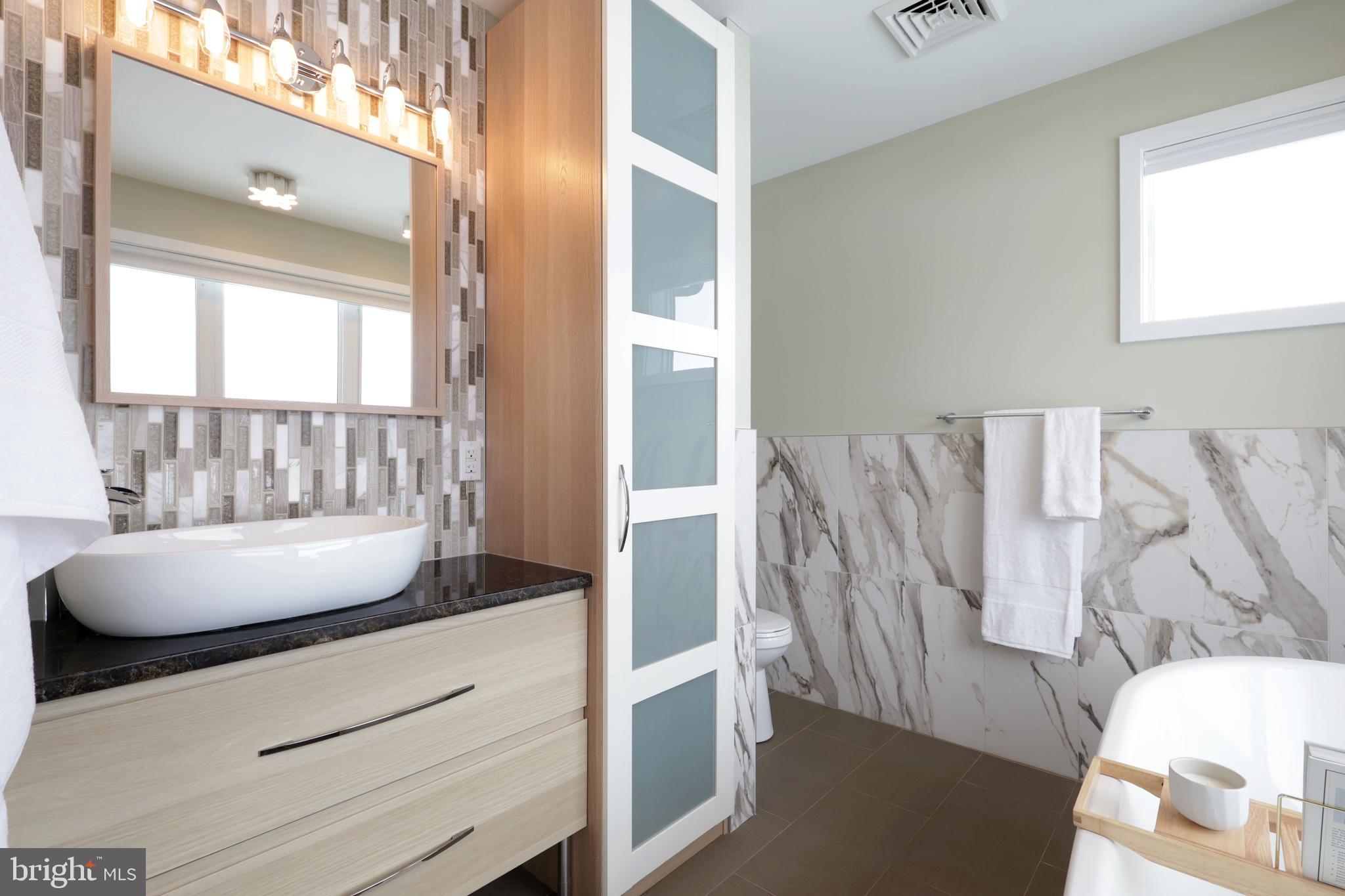 ROCKEY RIDGE - Residential