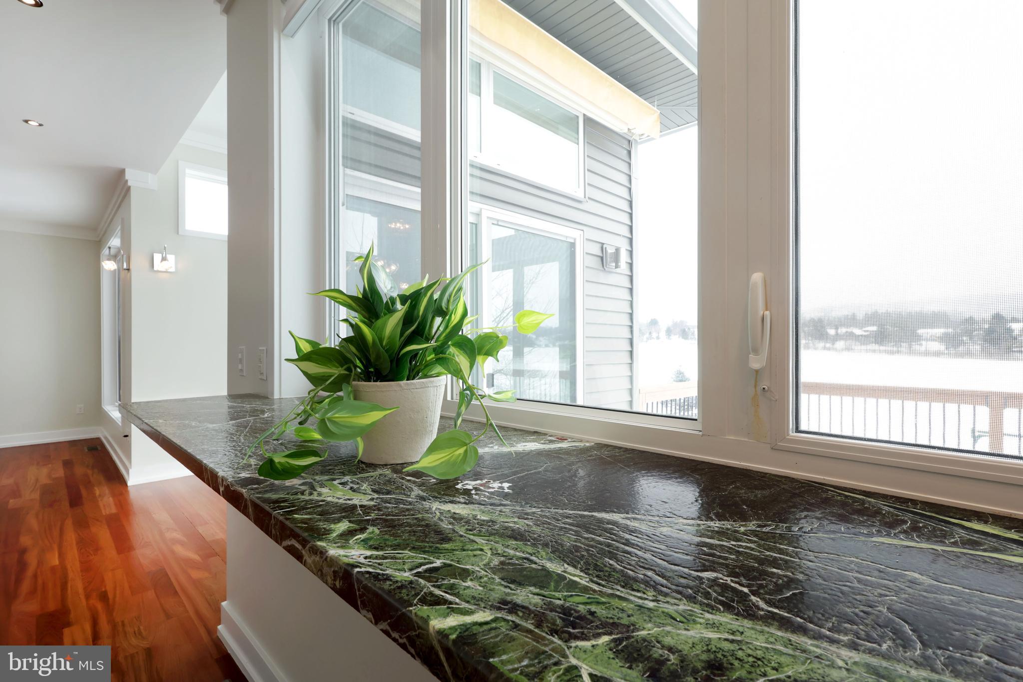 ROCKEY RIDGE - Residential