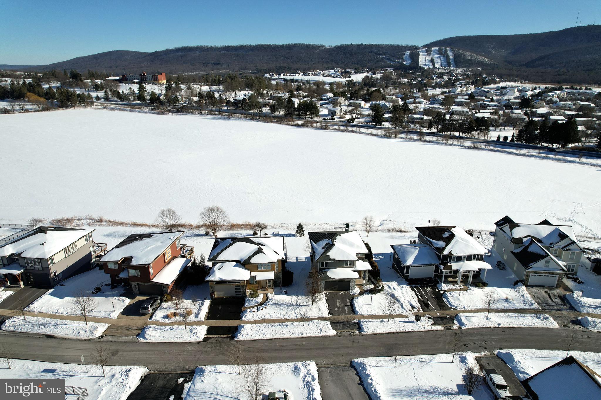 ROCKEY RIDGE - Residential