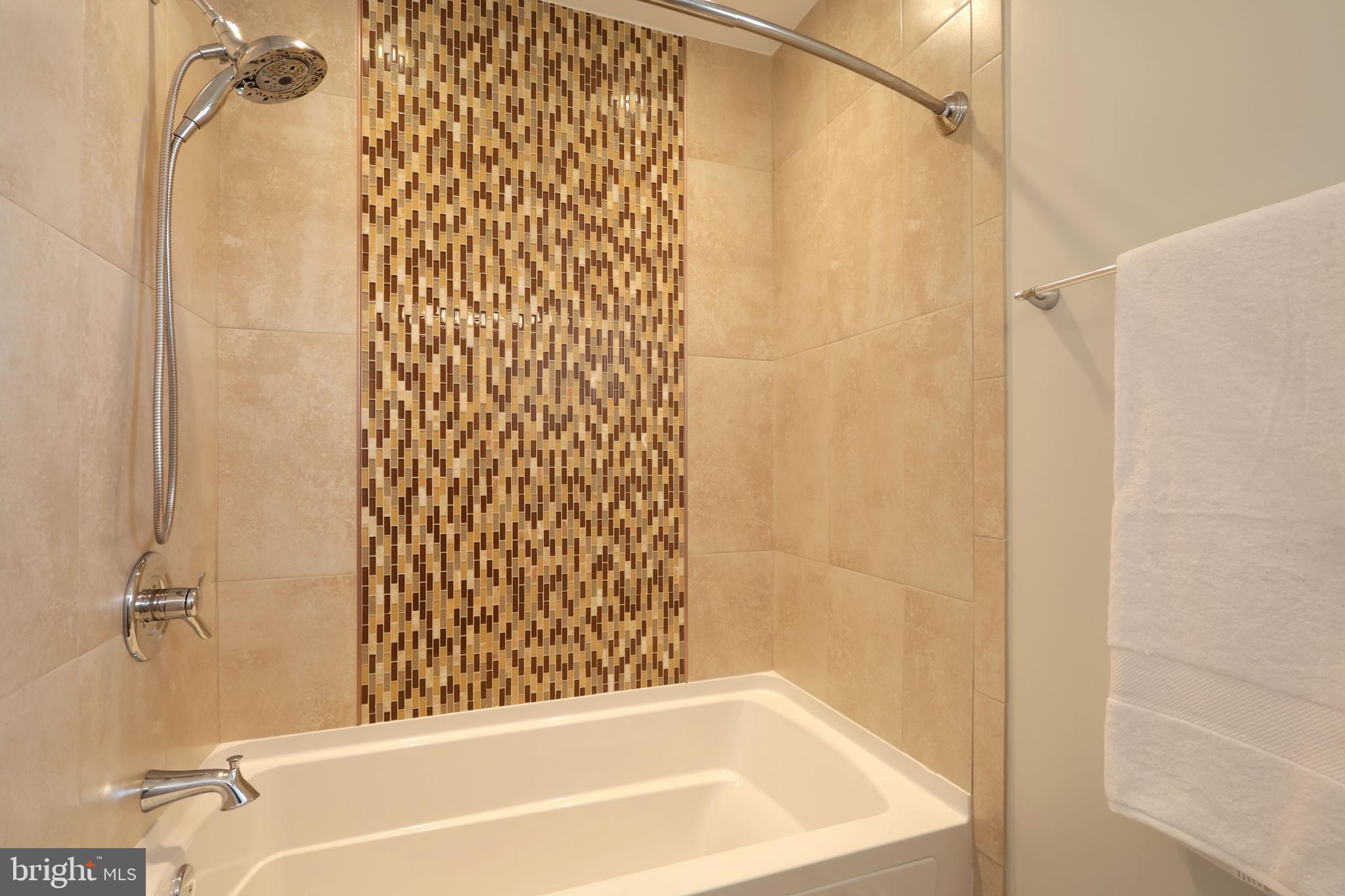 ROCKEY RIDGE - Residential