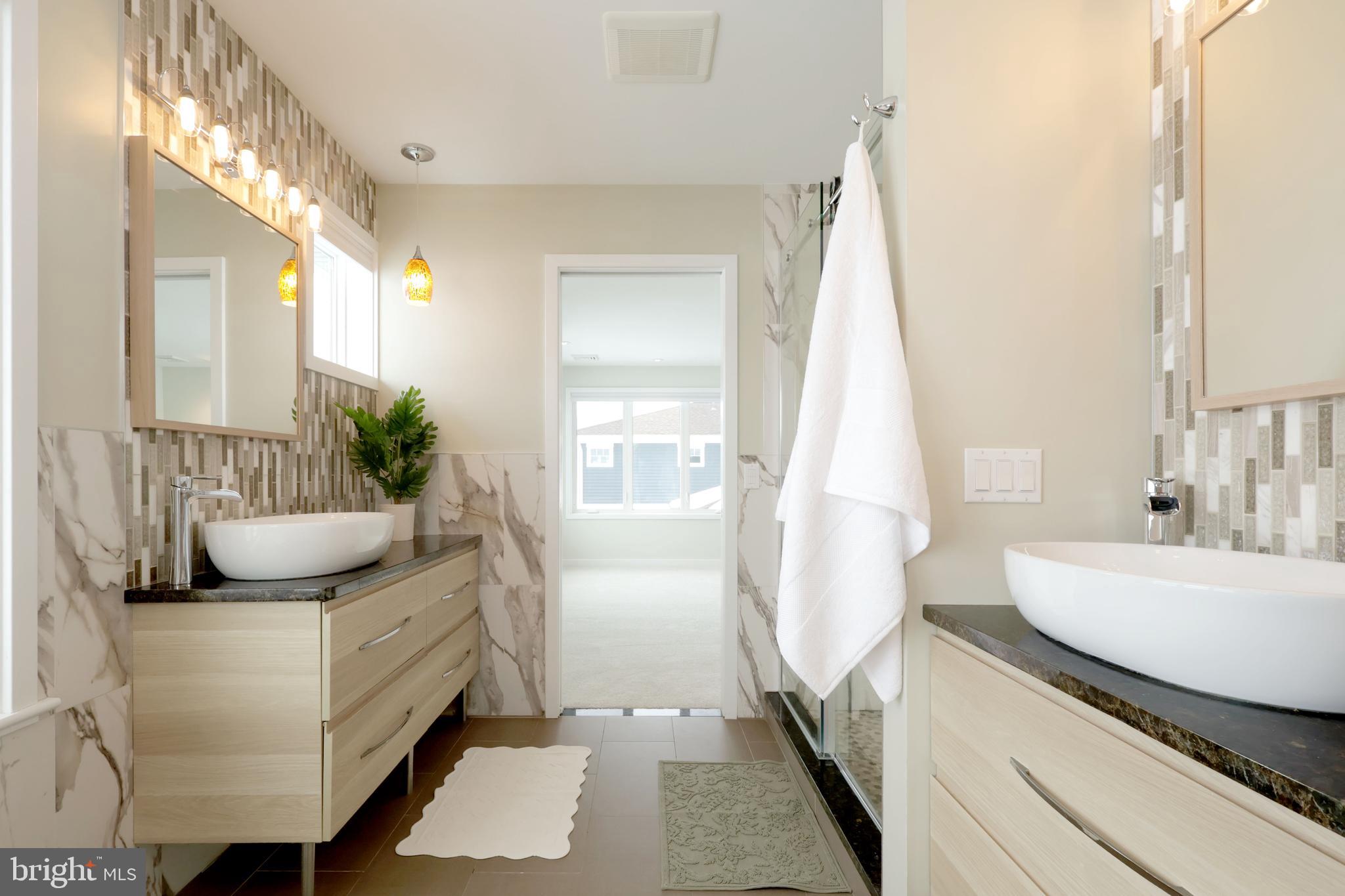 ROCKEY RIDGE - Residential