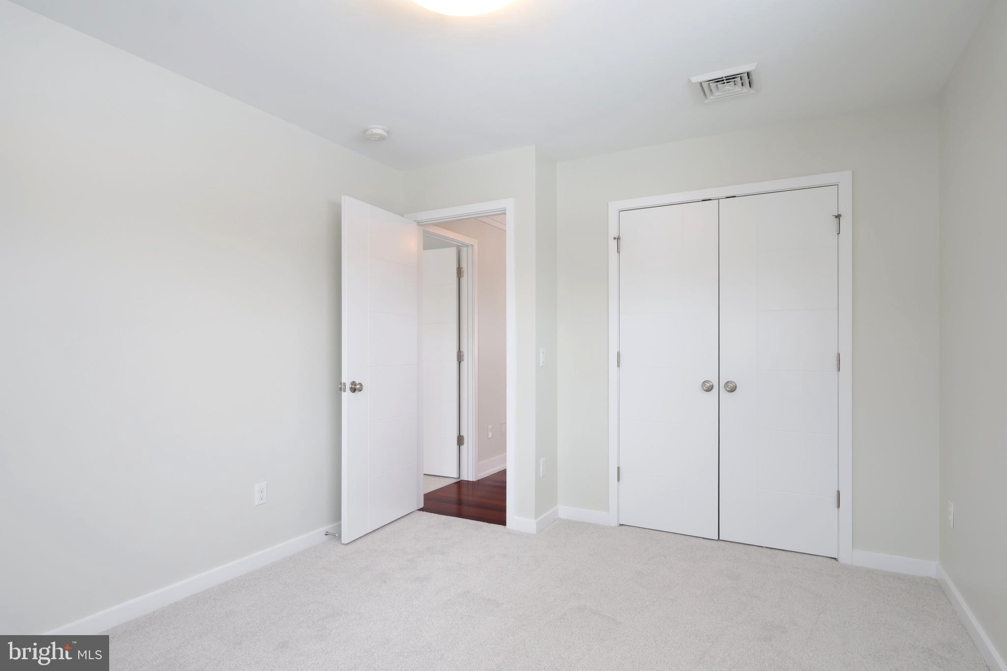 ROCKEY RIDGE - Residential