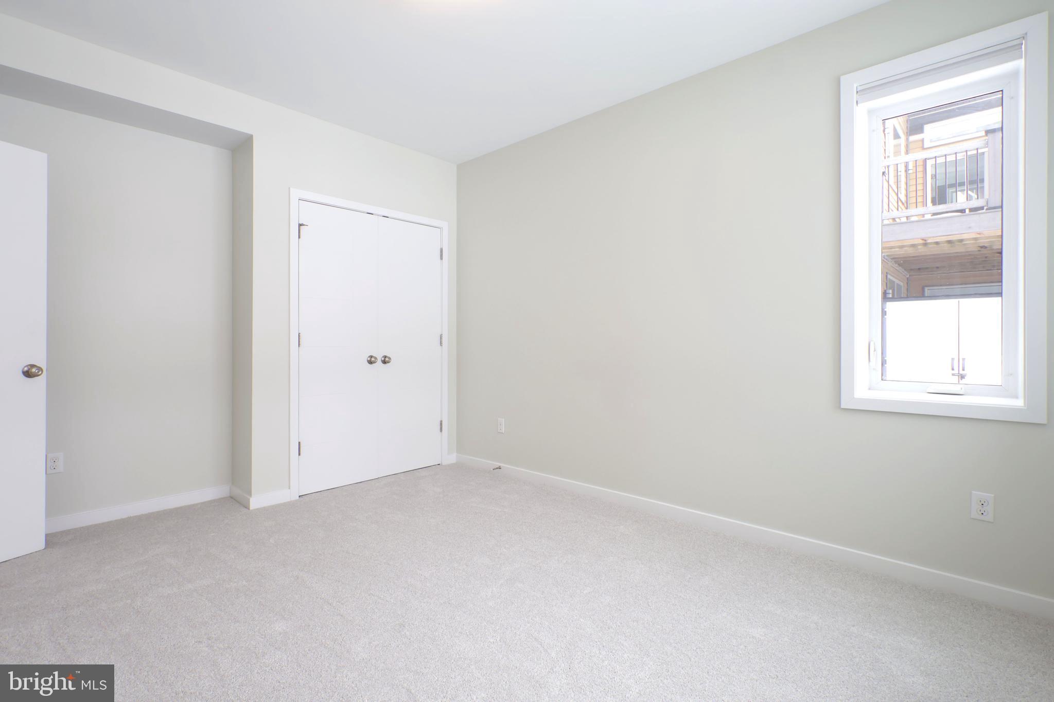 ROCKEY RIDGE - Residential