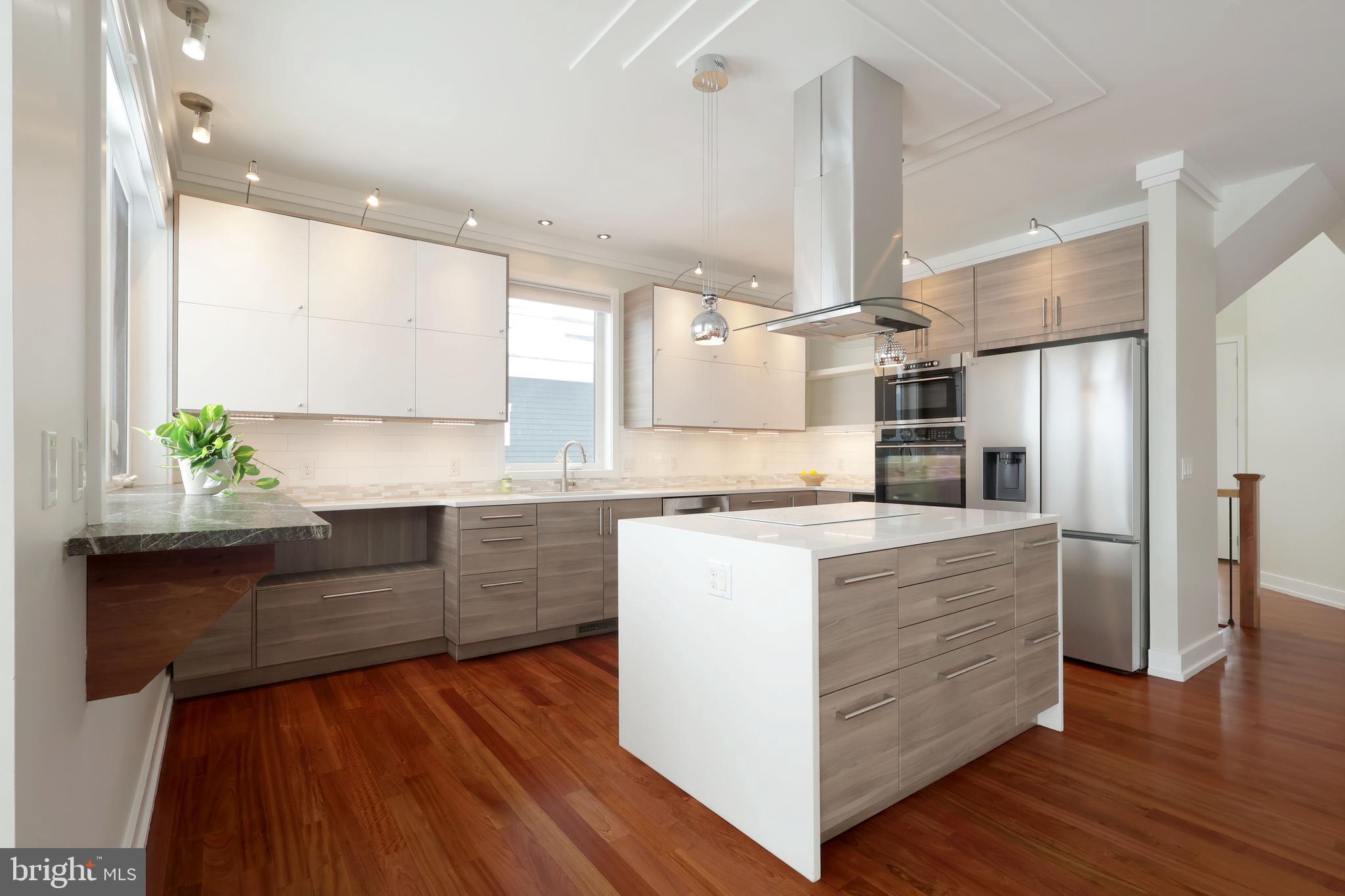 ROCKEY RIDGE - Residential