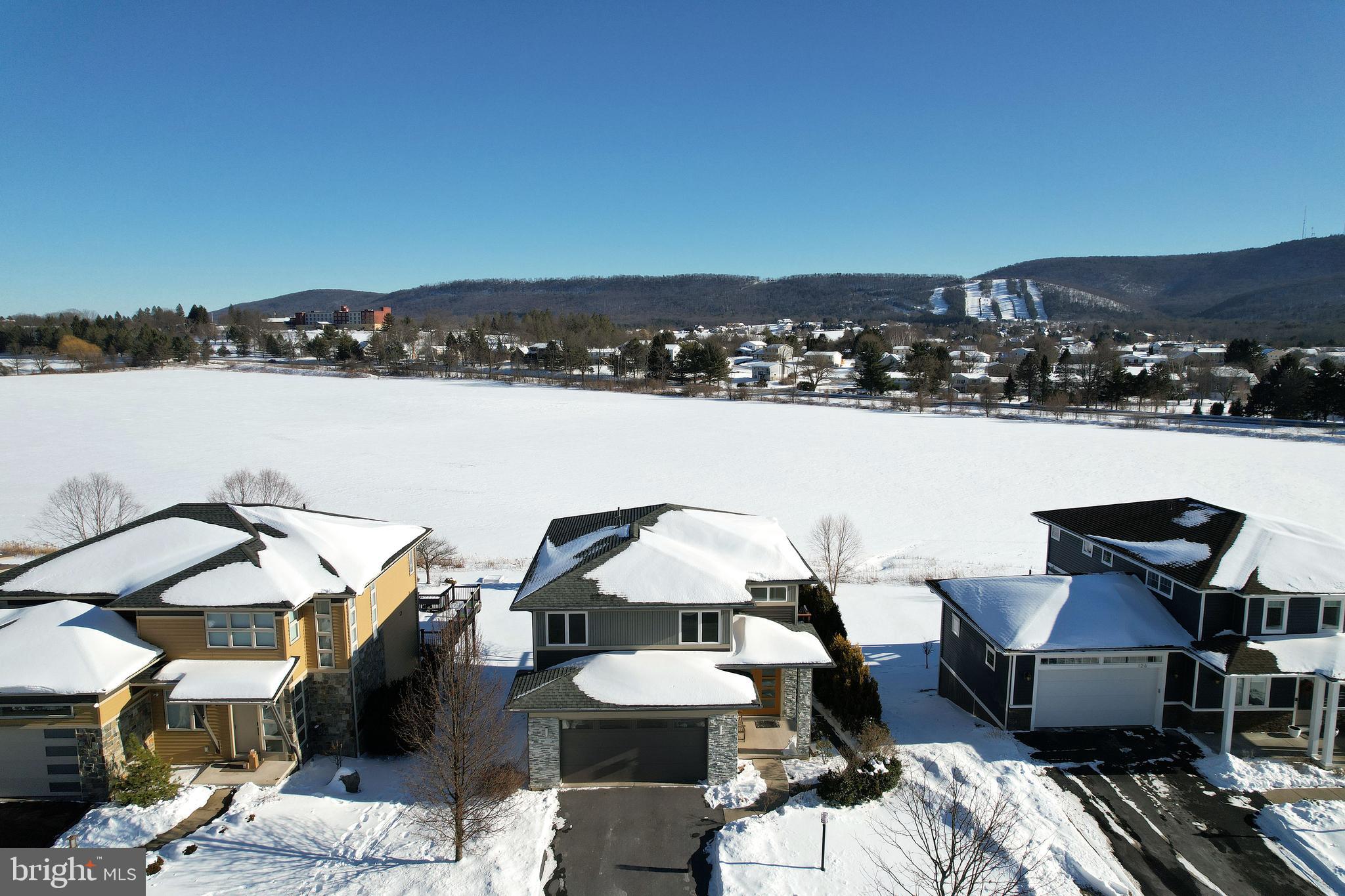 ROCKEY RIDGE - Residential