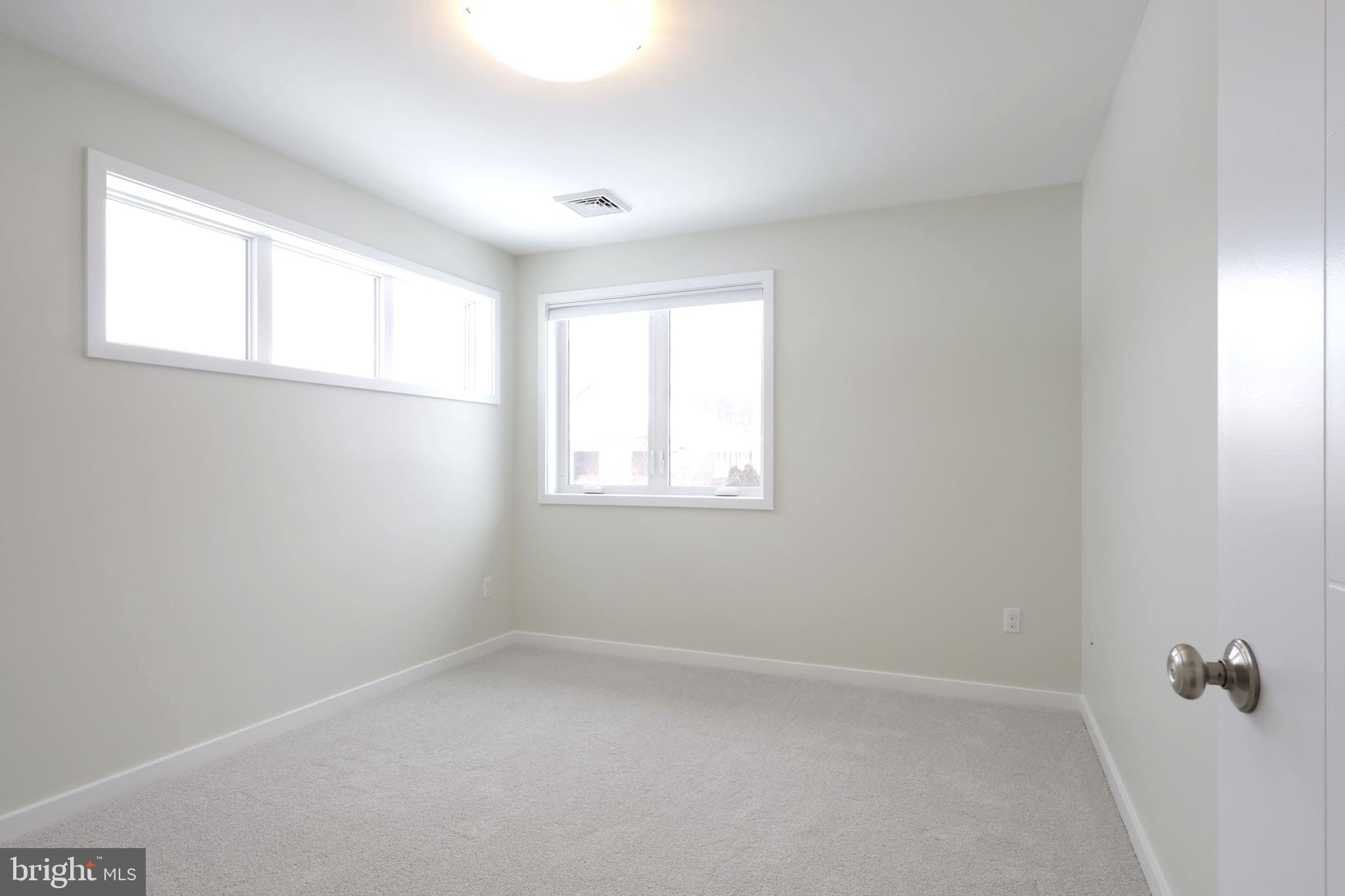 ROCKEY RIDGE - Residential