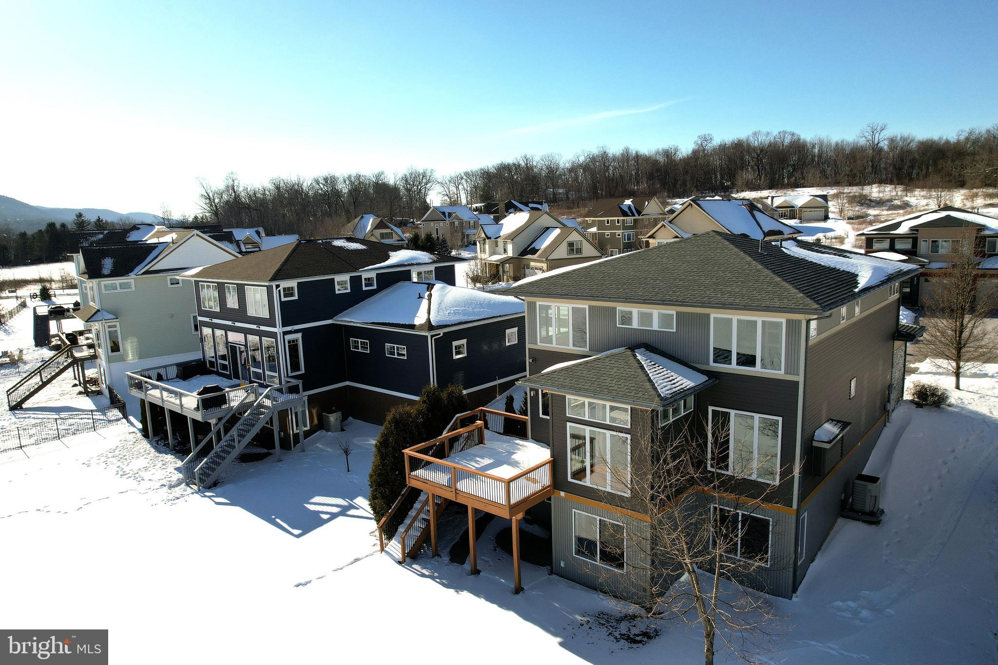 ROCKEY RIDGE - Residential