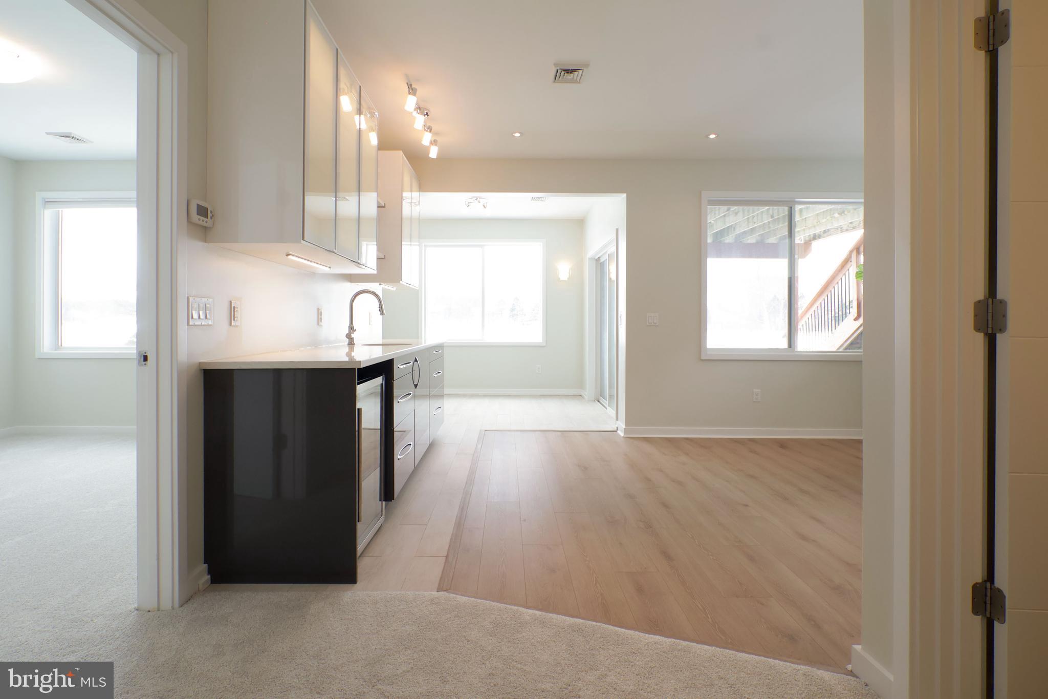 ROCKEY RIDGE - Residential