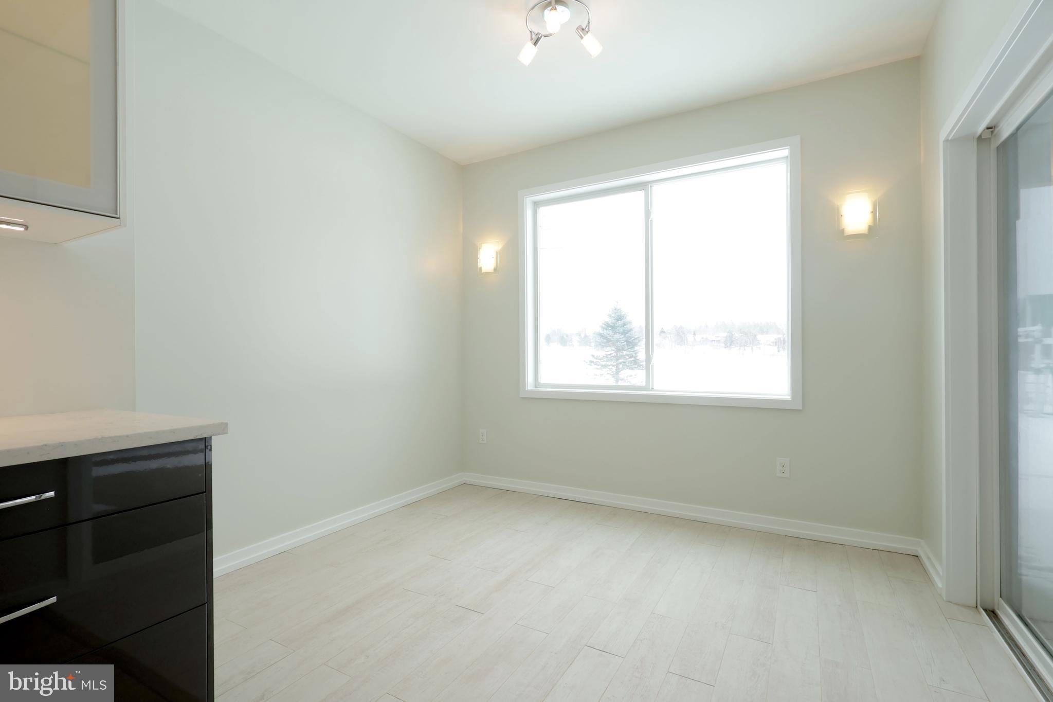 ROCKEY RIDGE - Residential