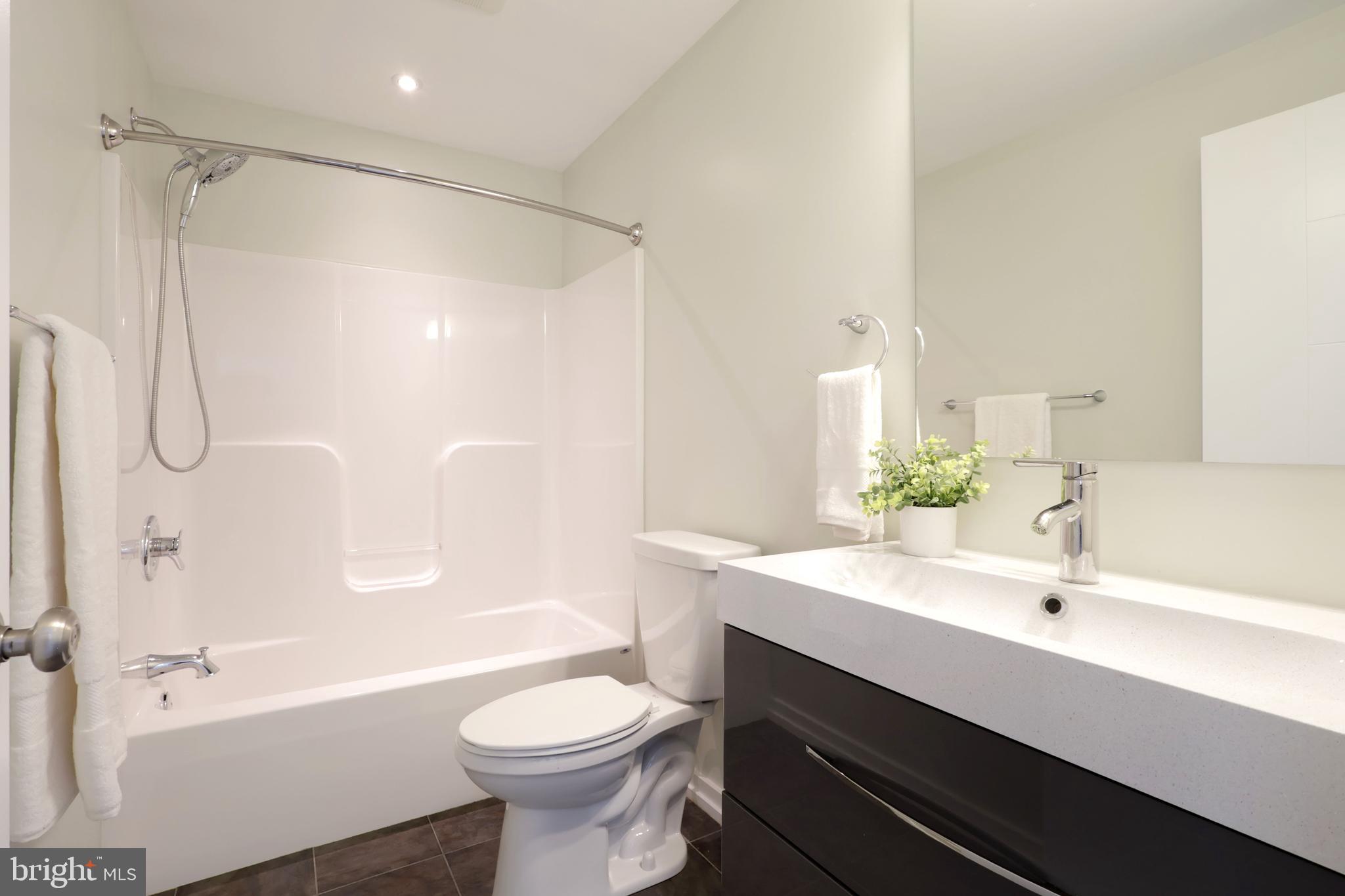 ROCKEY RIDGE - Residential