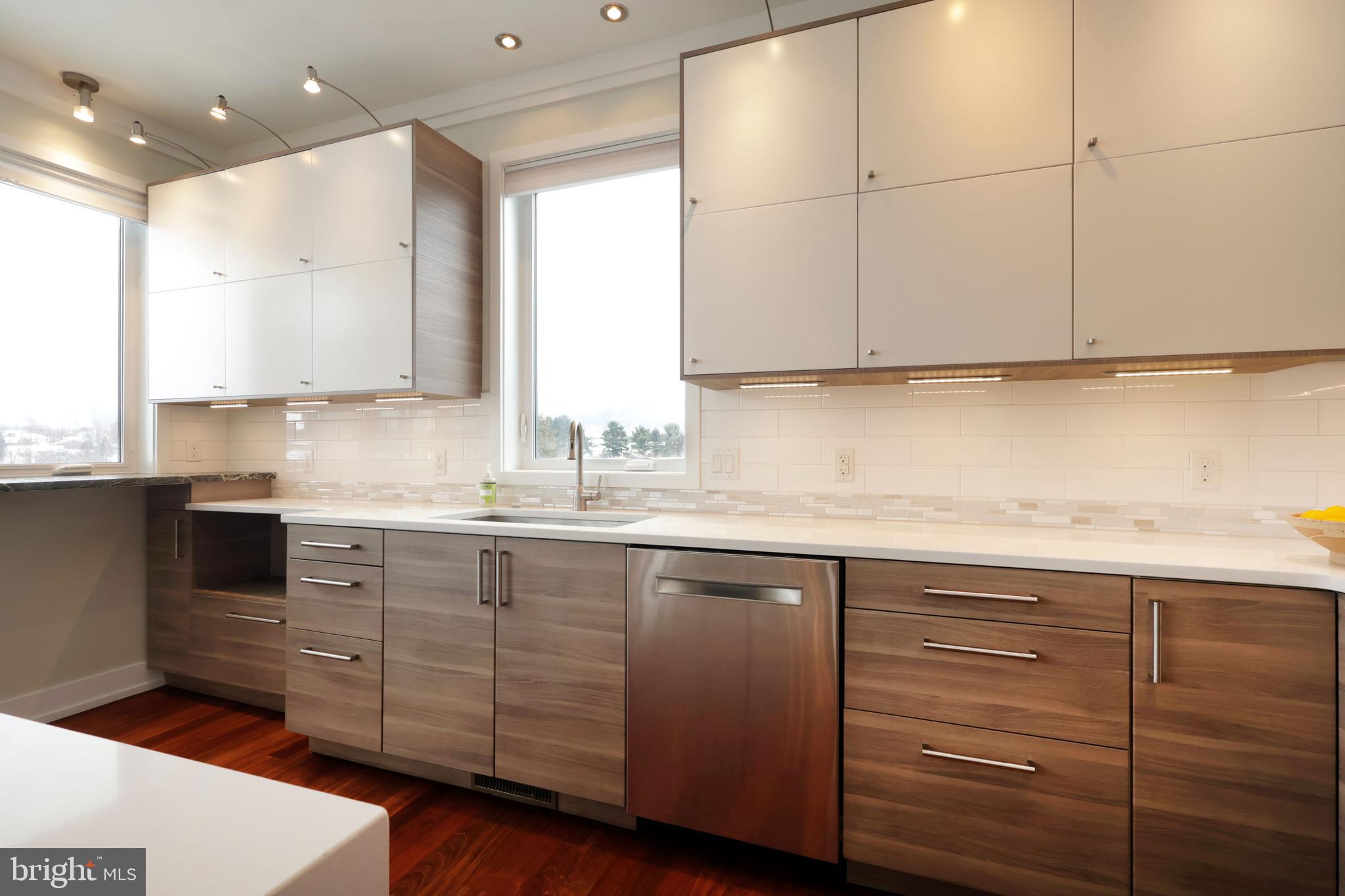 ROCKEY RIDGE - Residential