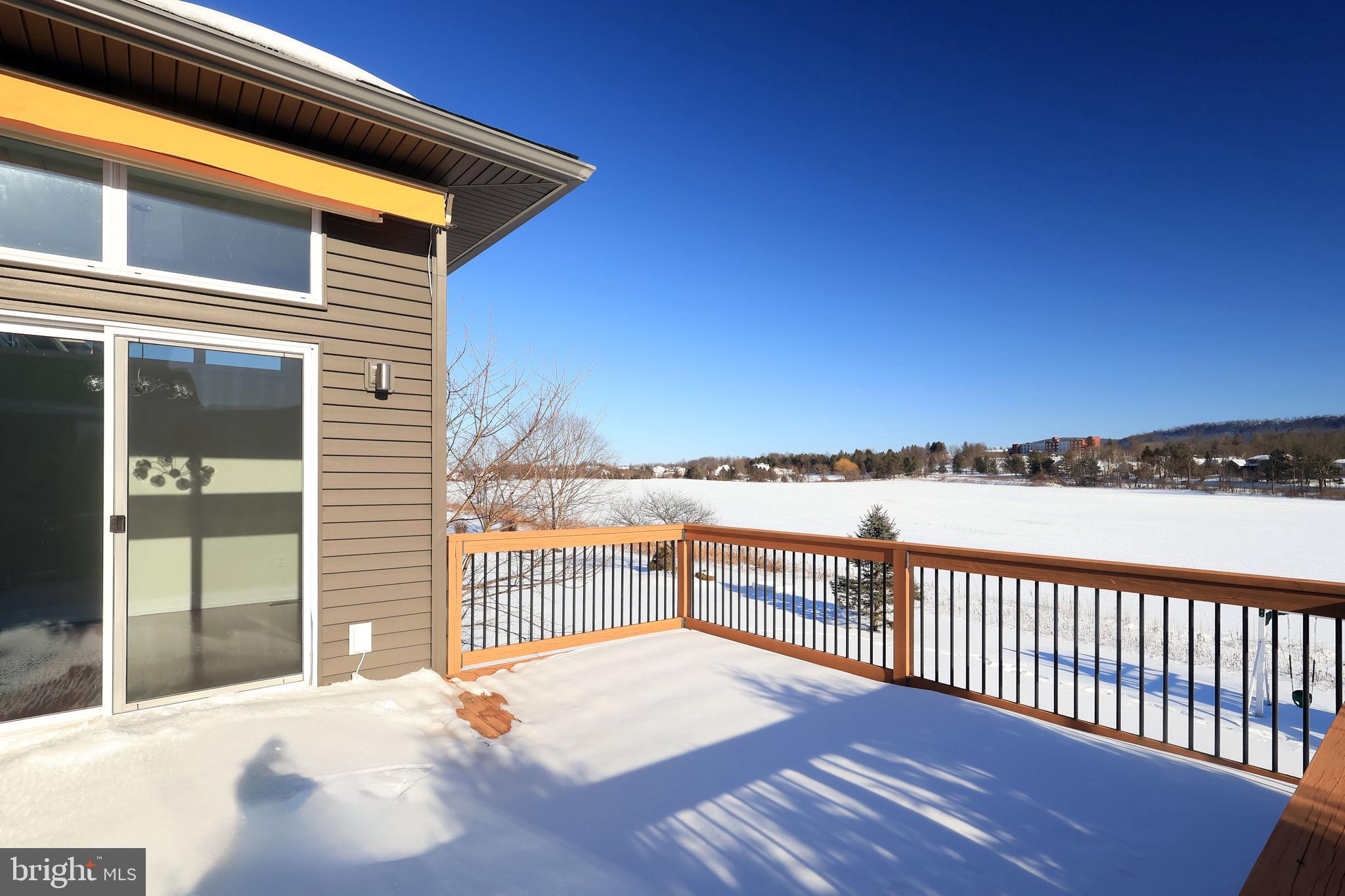 ROCKEY RIDGE - Residential