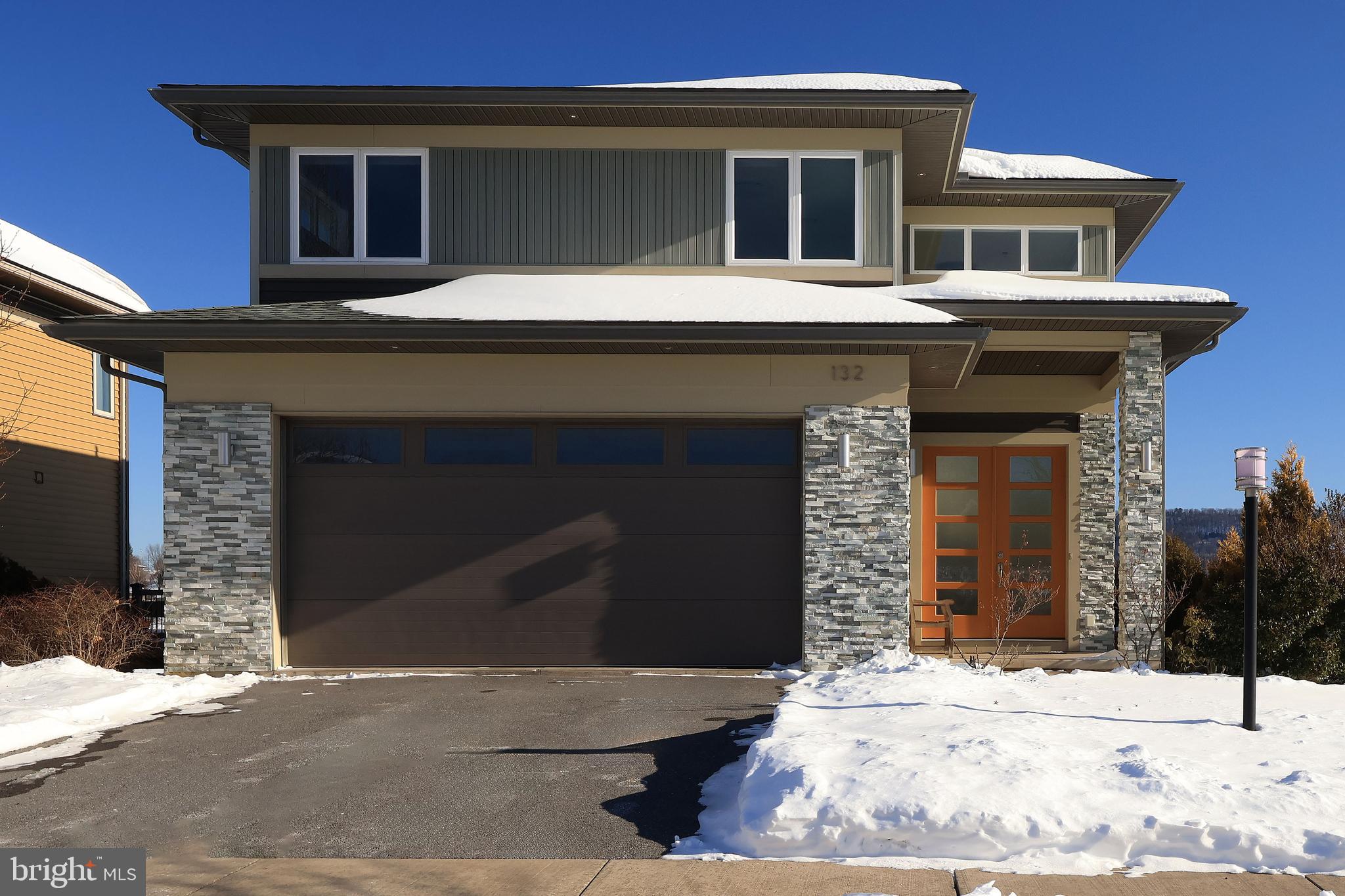 ROCKEY RIDGE - Residential