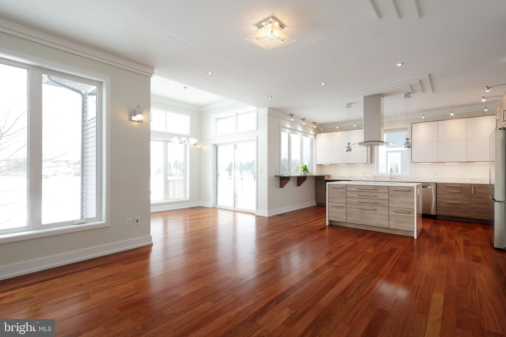 ROCKEY RIDGE - Residential