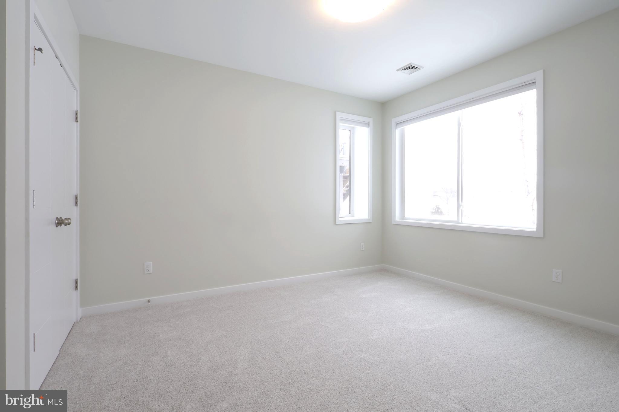 ROCKEY RIDGE - Residential