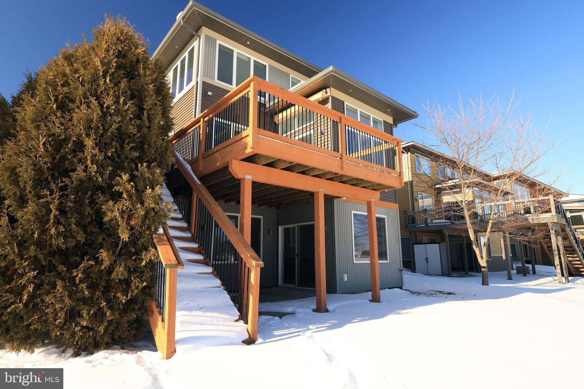 ROCKEY RIDGE - Residential