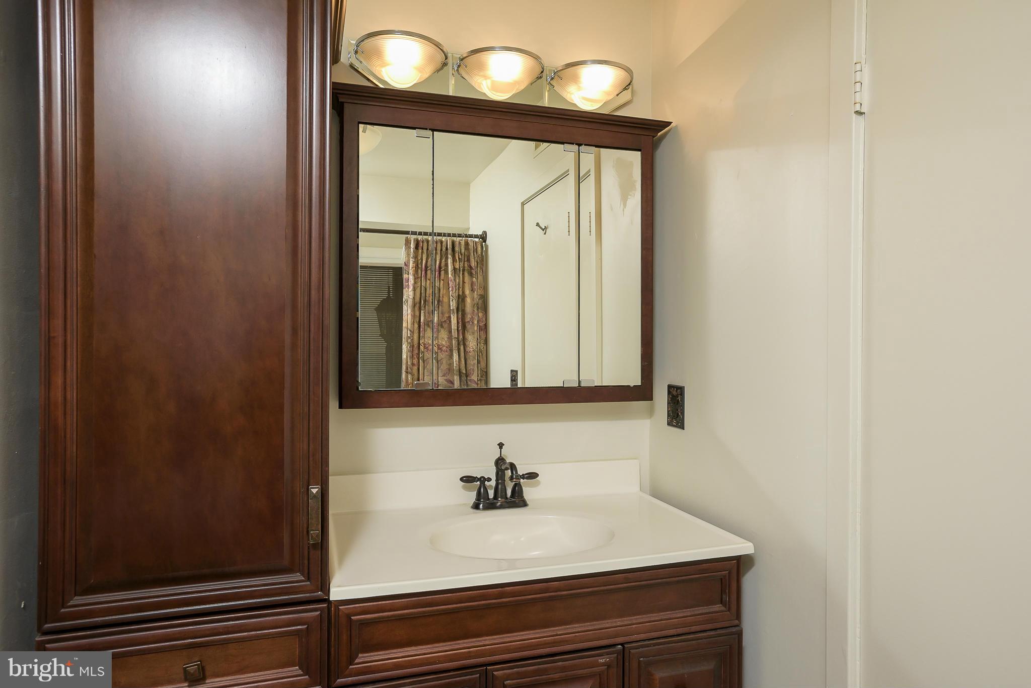 VILLAGE OF CHESAPEAKE HARBOUR - Residential