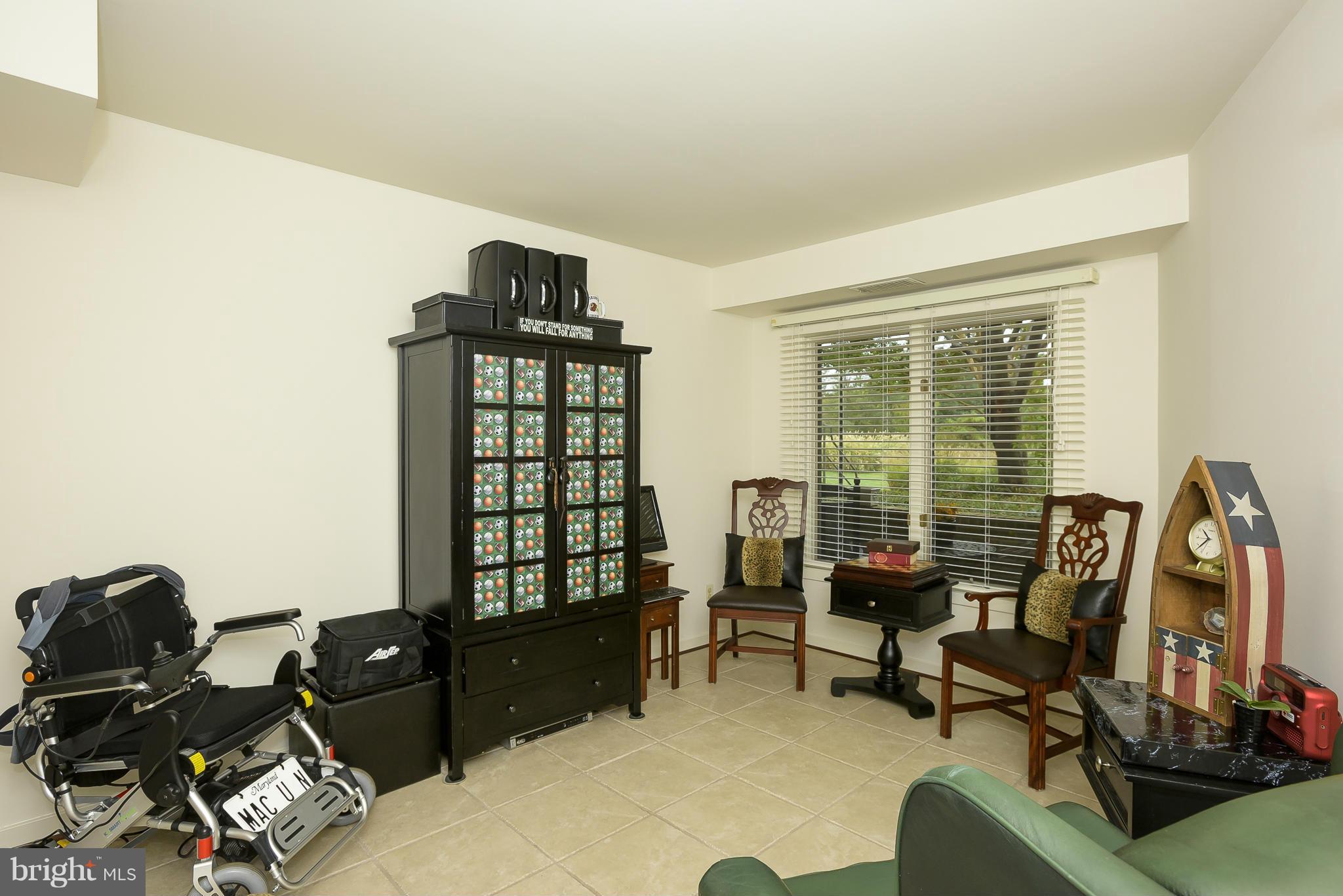 VILLAGE OF CHESAPEAKE HARBOUR - Residential