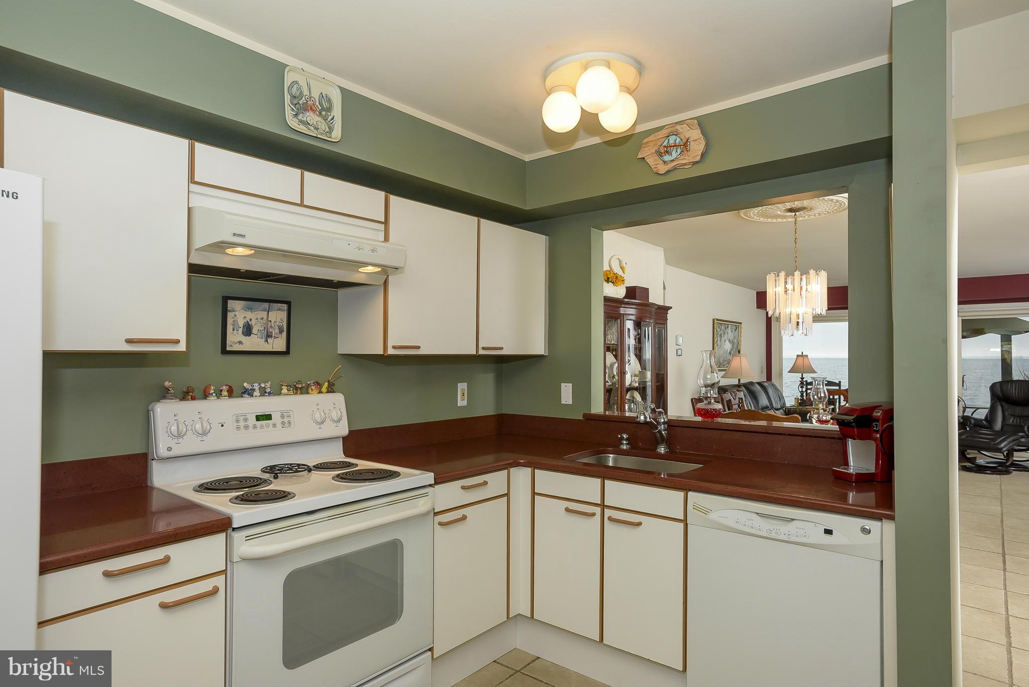 VILLAGE OF CHESAPEAKE HARBOUR - Residential