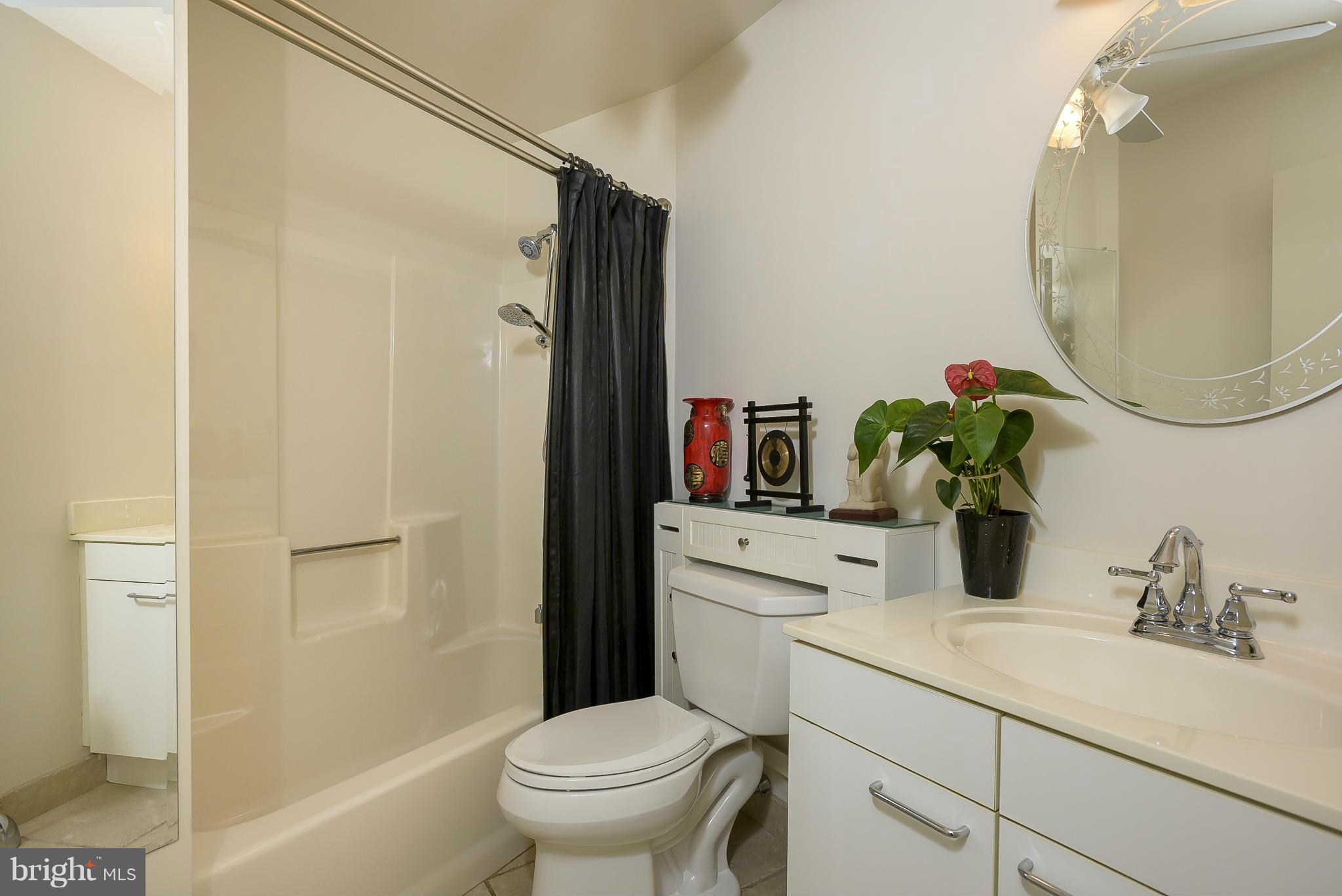 VILLAGE OF CHESAPEAKE HARBOUR - Residential