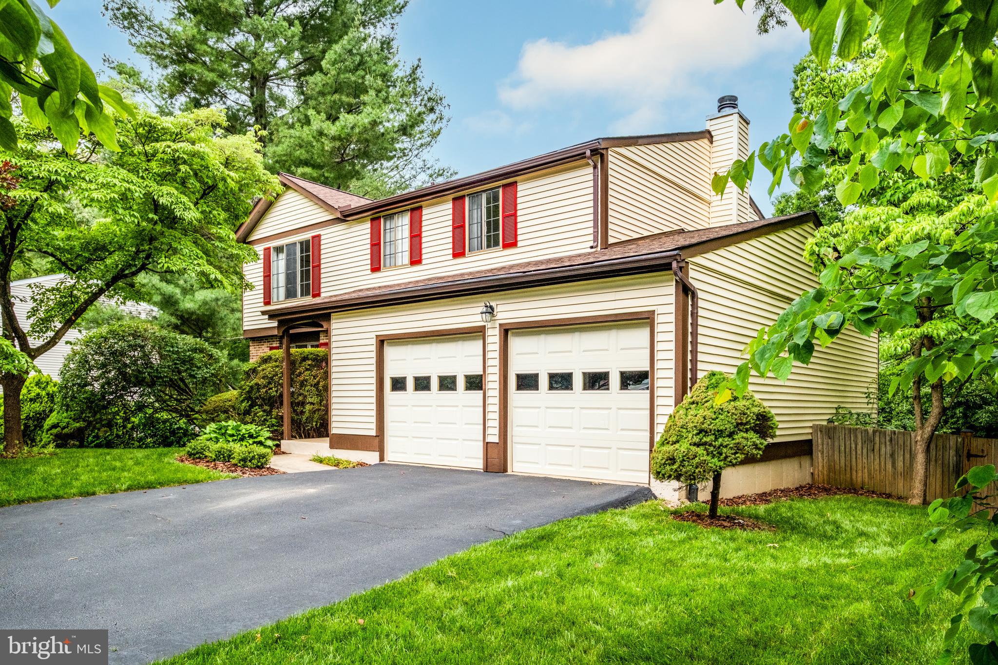 10712 FREDS OAK COURT