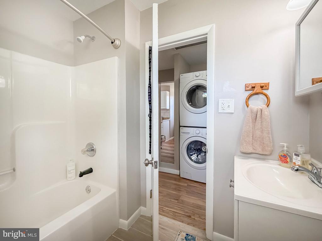 CROYDON HGTS - Residential