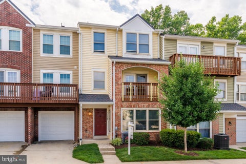 Photo of 4107 Churchman Way, WOODBRIDGE, VA 22192 (MLS # VAPW2126352)