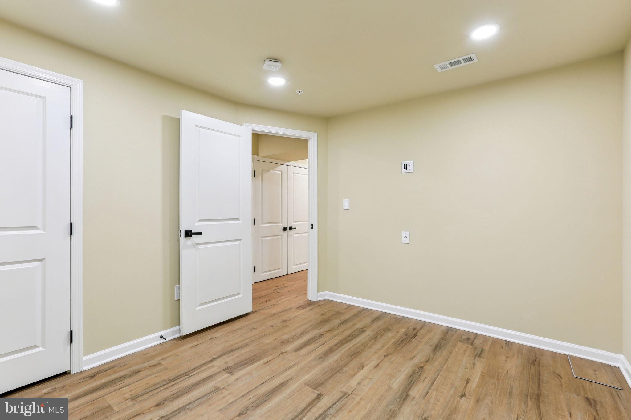 POPPLETON - Residential