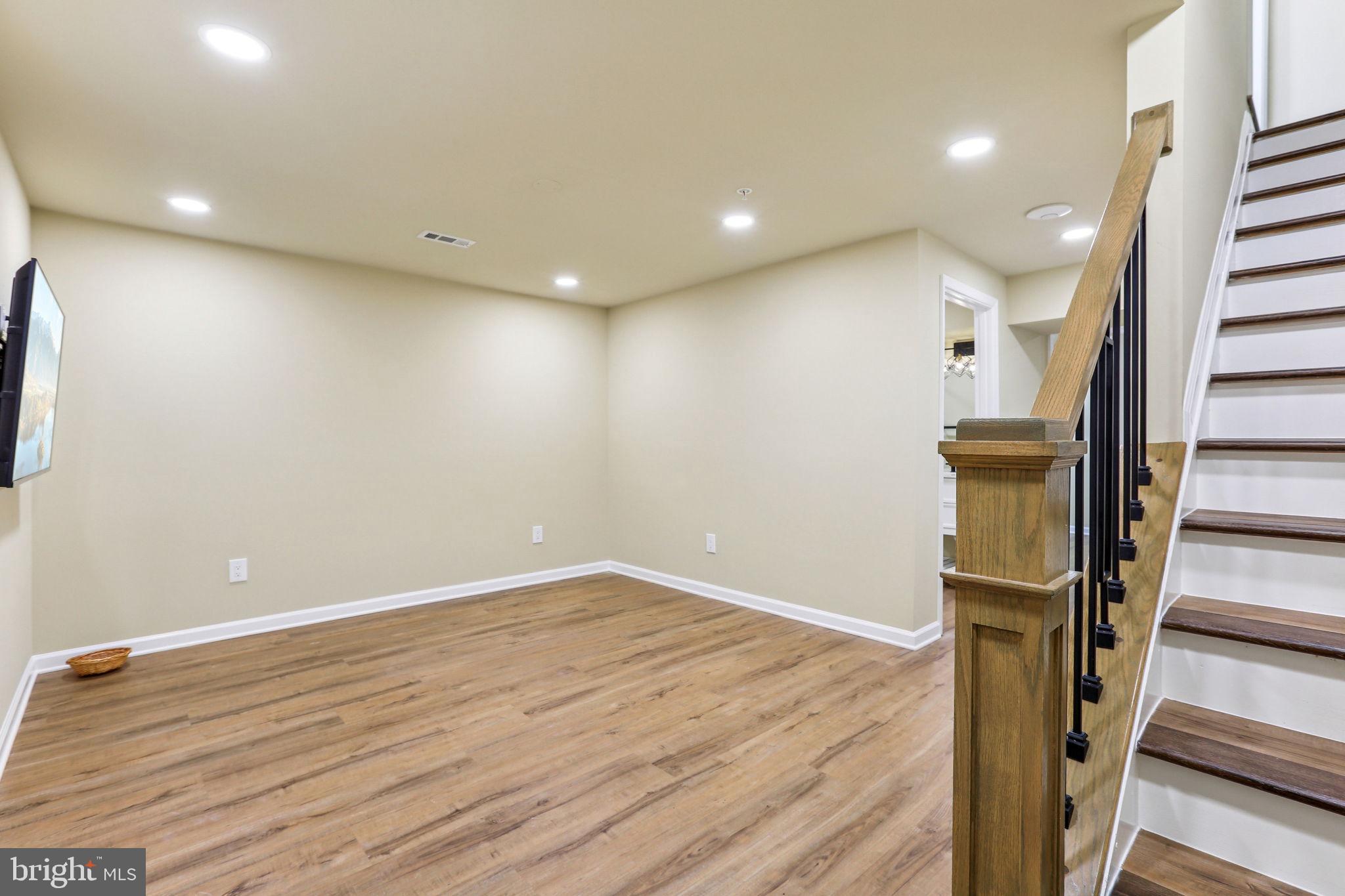 POPPLETON - Residential