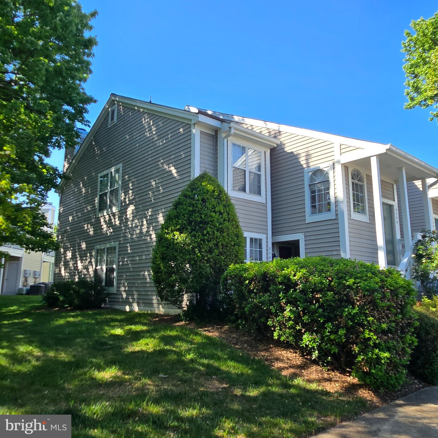 2799 YARLING COURT 2799