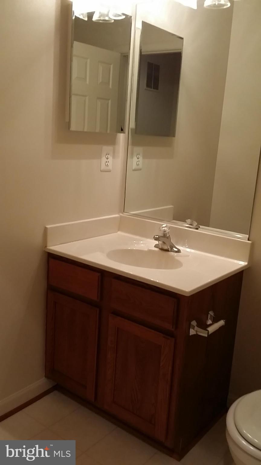 HOLLY WOODS - Residential Lease